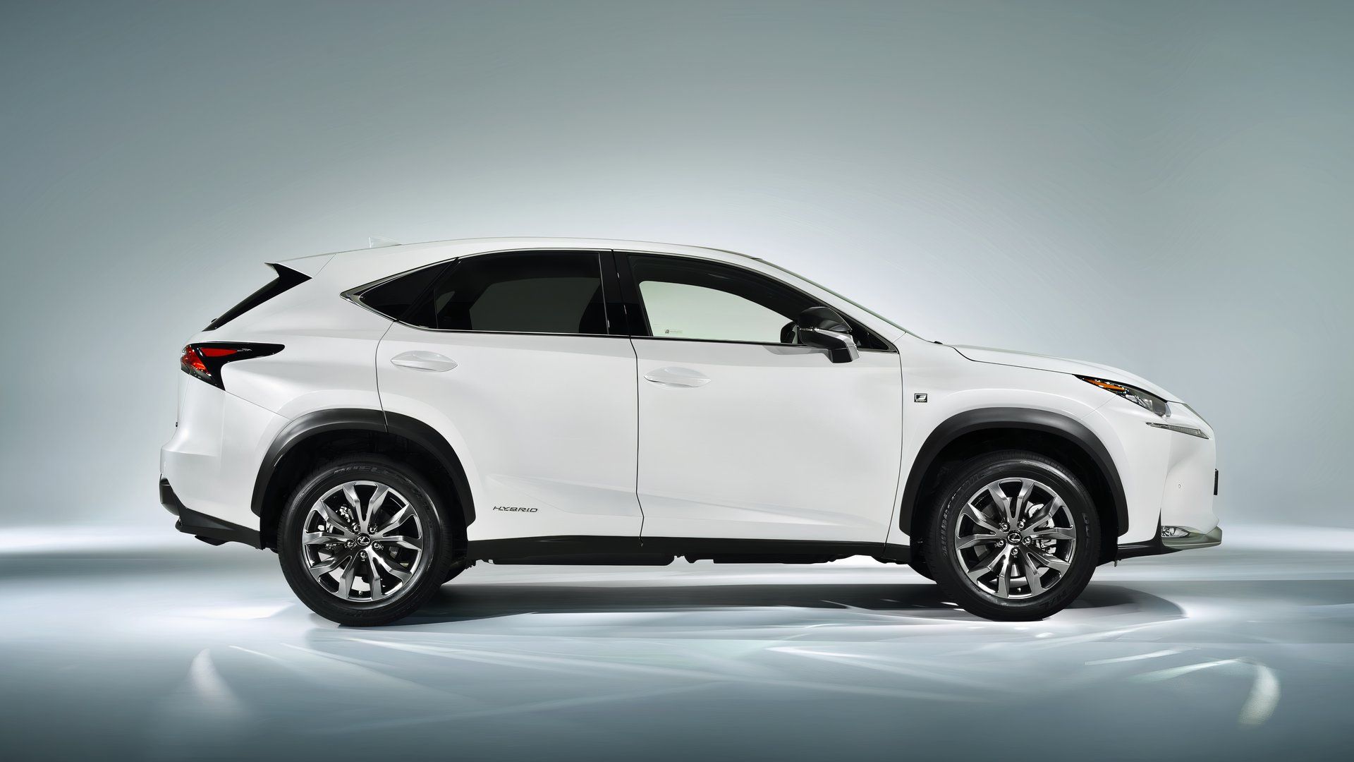 The 10 Year Old Lexus Hybrid SUV That You Should Buy Used