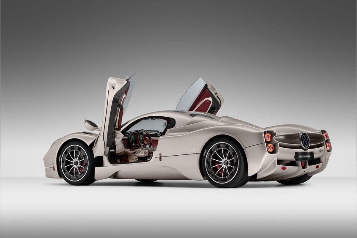 The Pagani Utopia Is A V12 Supercar With A Manual Gearbox