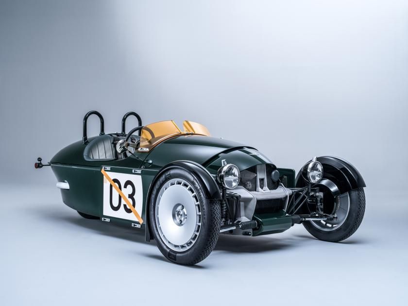 Green Morgan Super 3 standing
