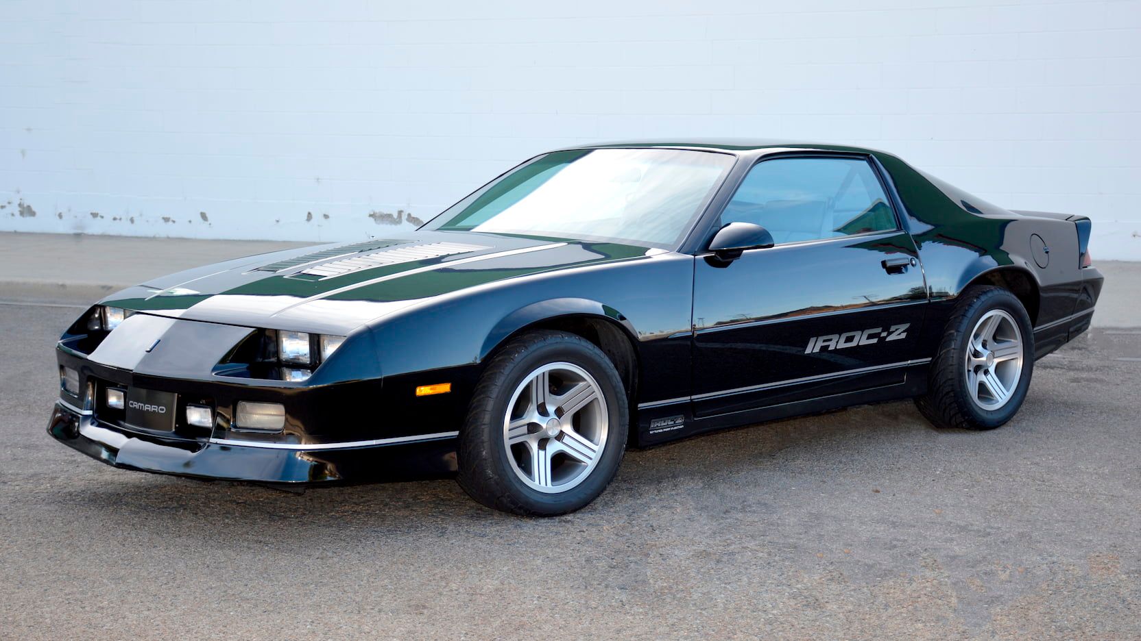 Everything You Need To Know About The Chevy Camaro IROC-Z