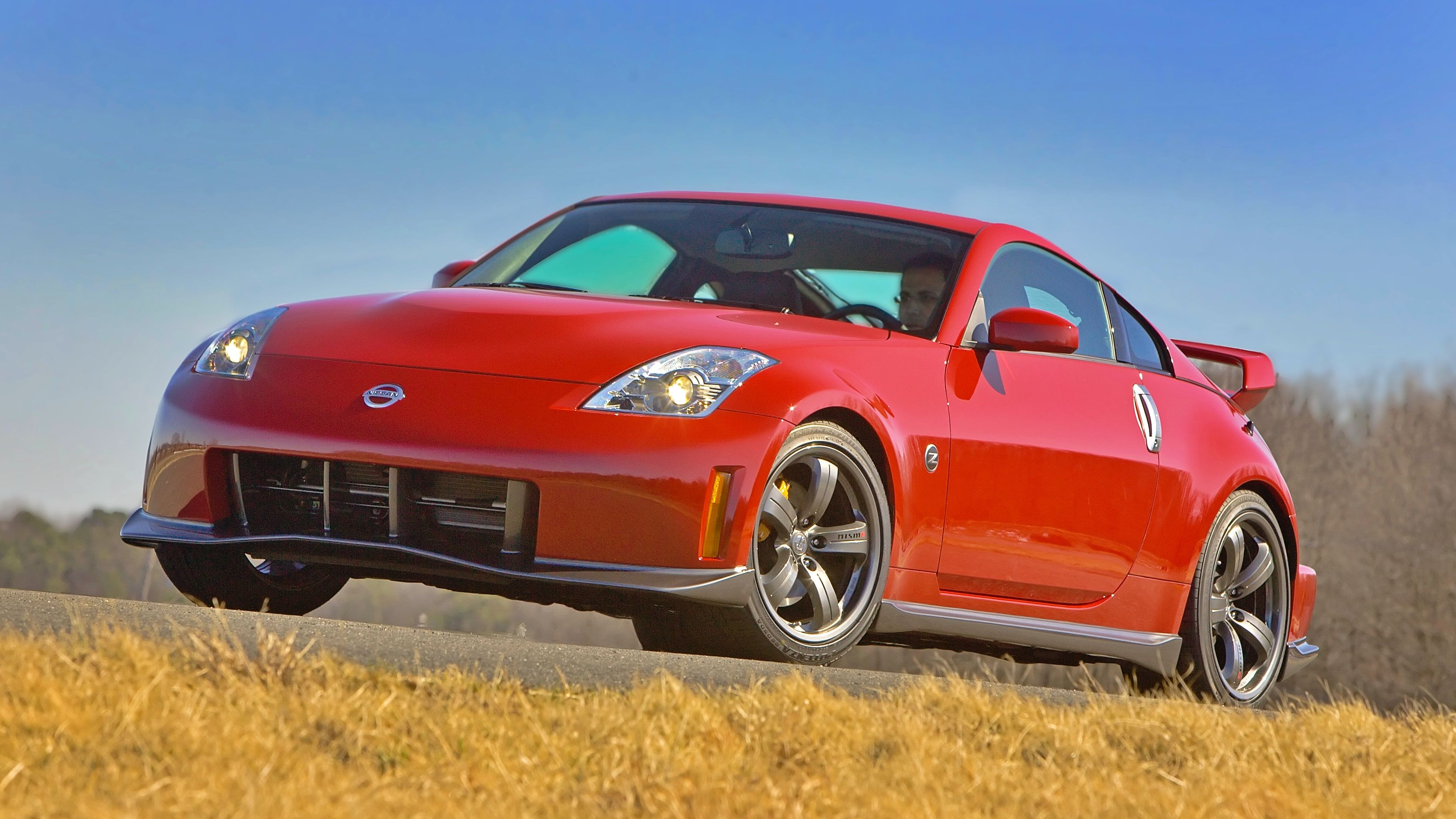 A red Nissan 350Z Coupe