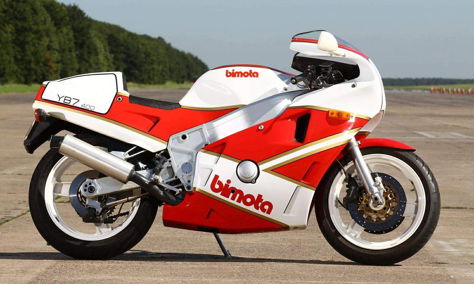 Bimota YB7 in red and white