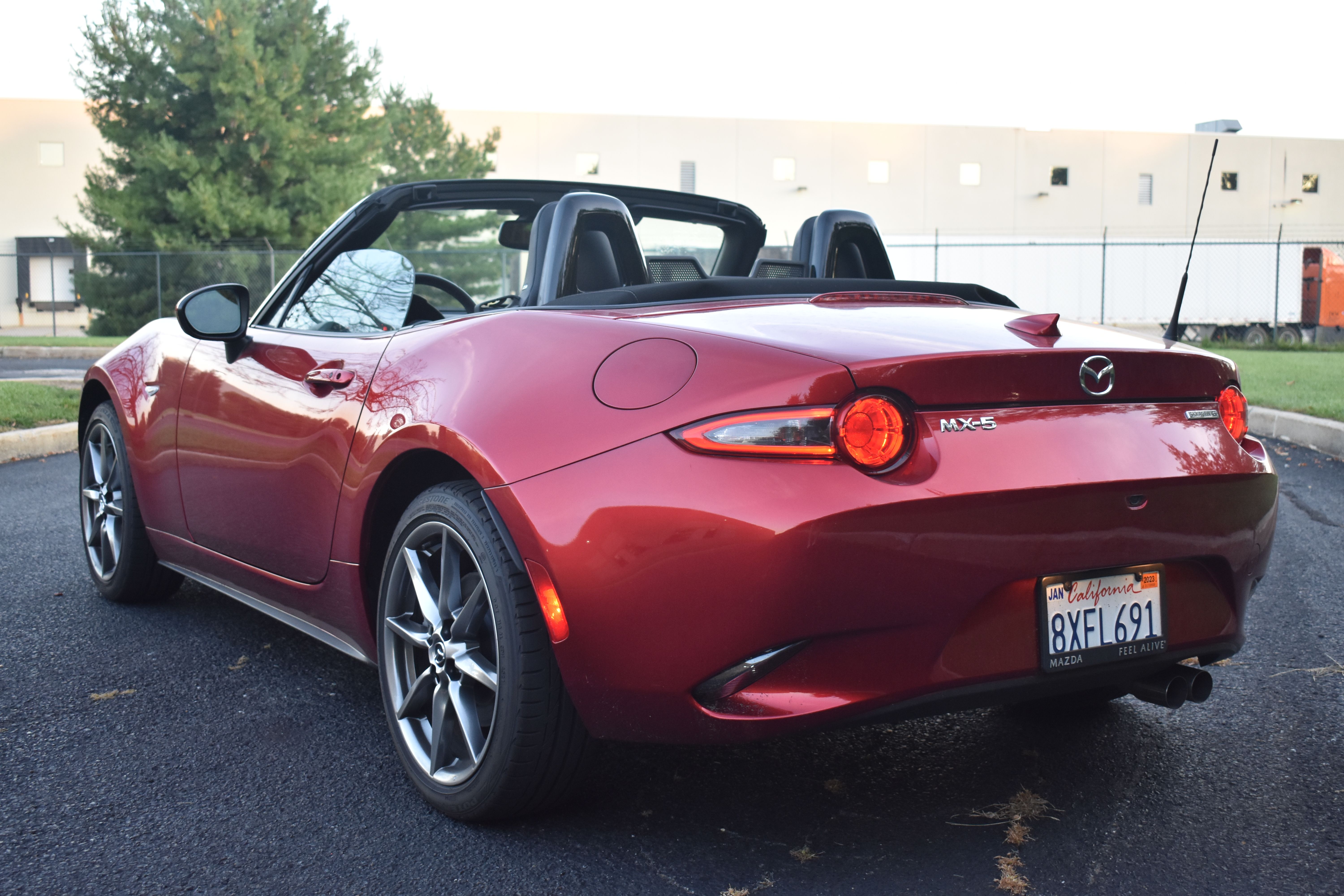 2022 Mazda MX-5 Miata Review: The Minimalist's Sports Car