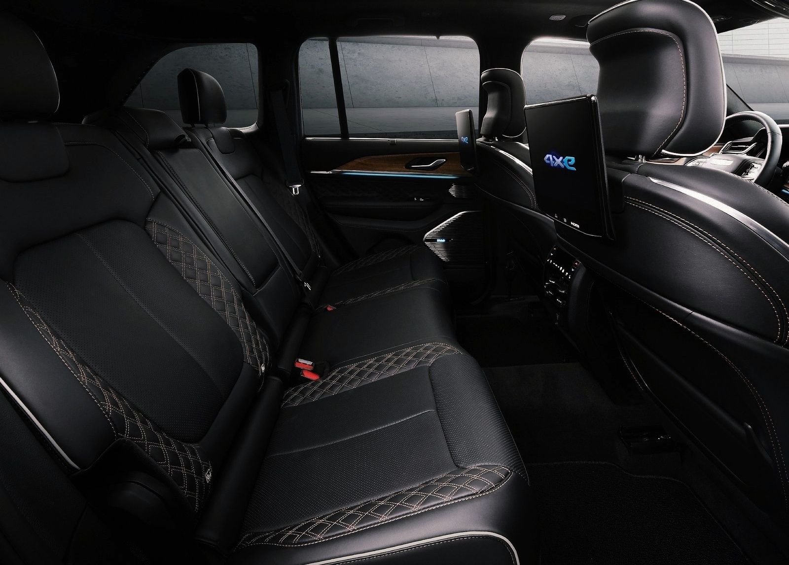 Jeep Grand Cherokee 4xe second-row seating