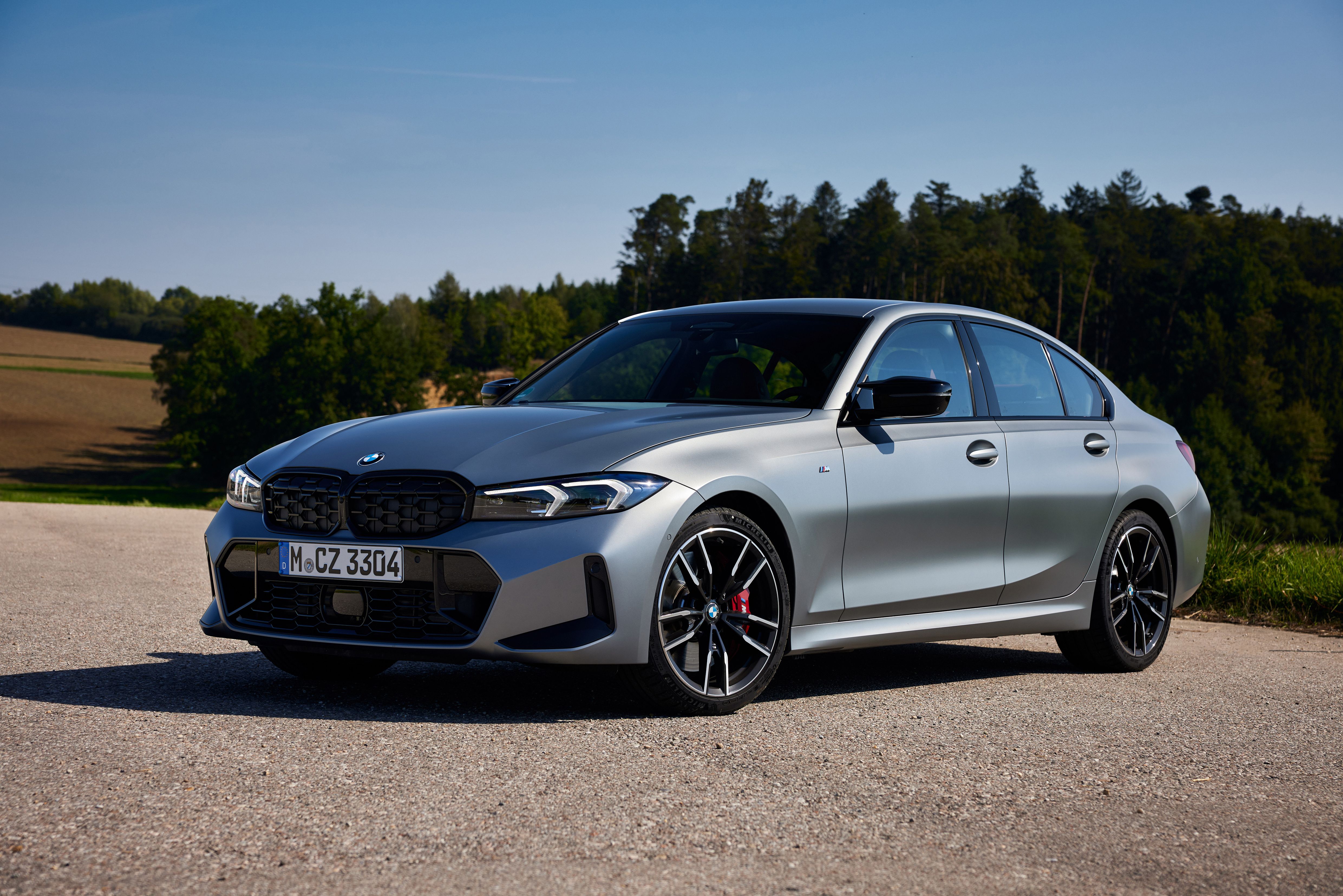 Front three-quarter look of 2023 BMW 3 Series
