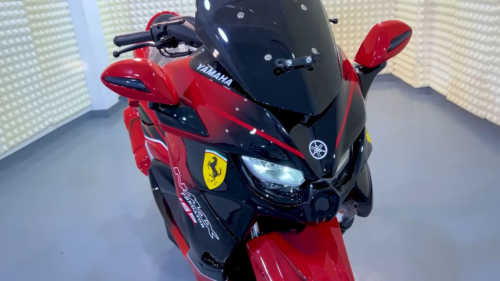 Ferrari shops scooter