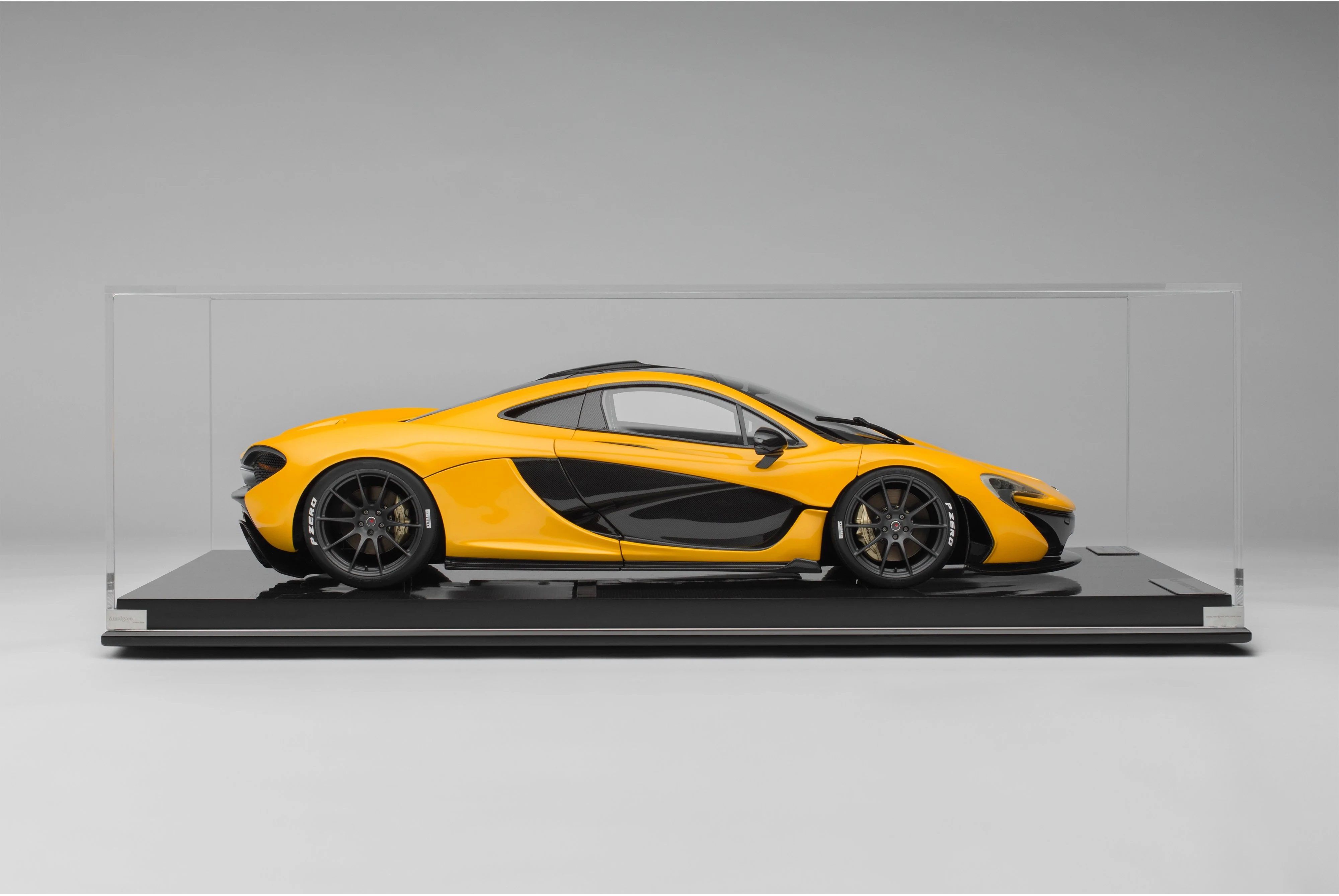 McLaren P1 1:8 scale model