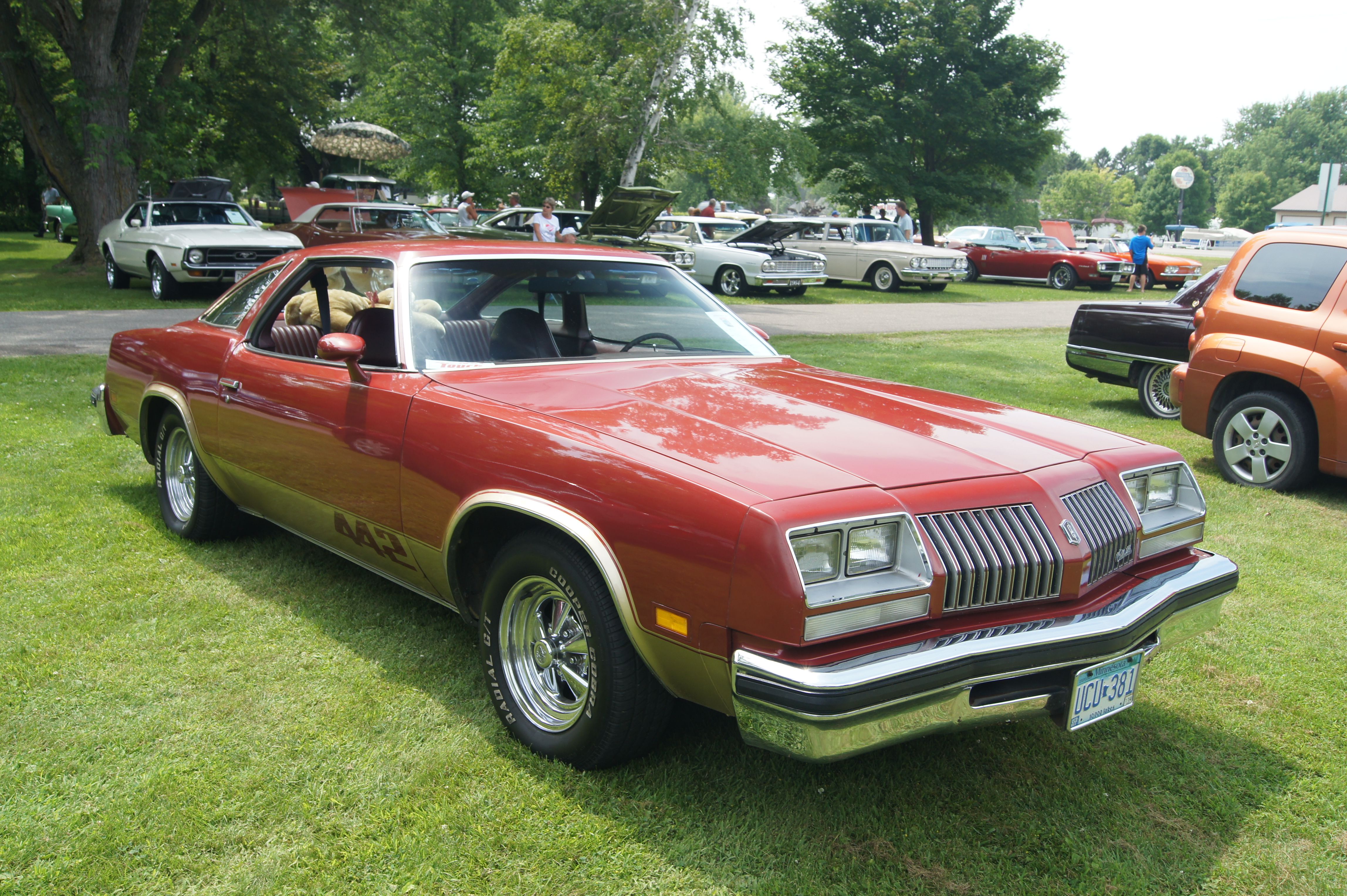 A parked 1976 Olds 442