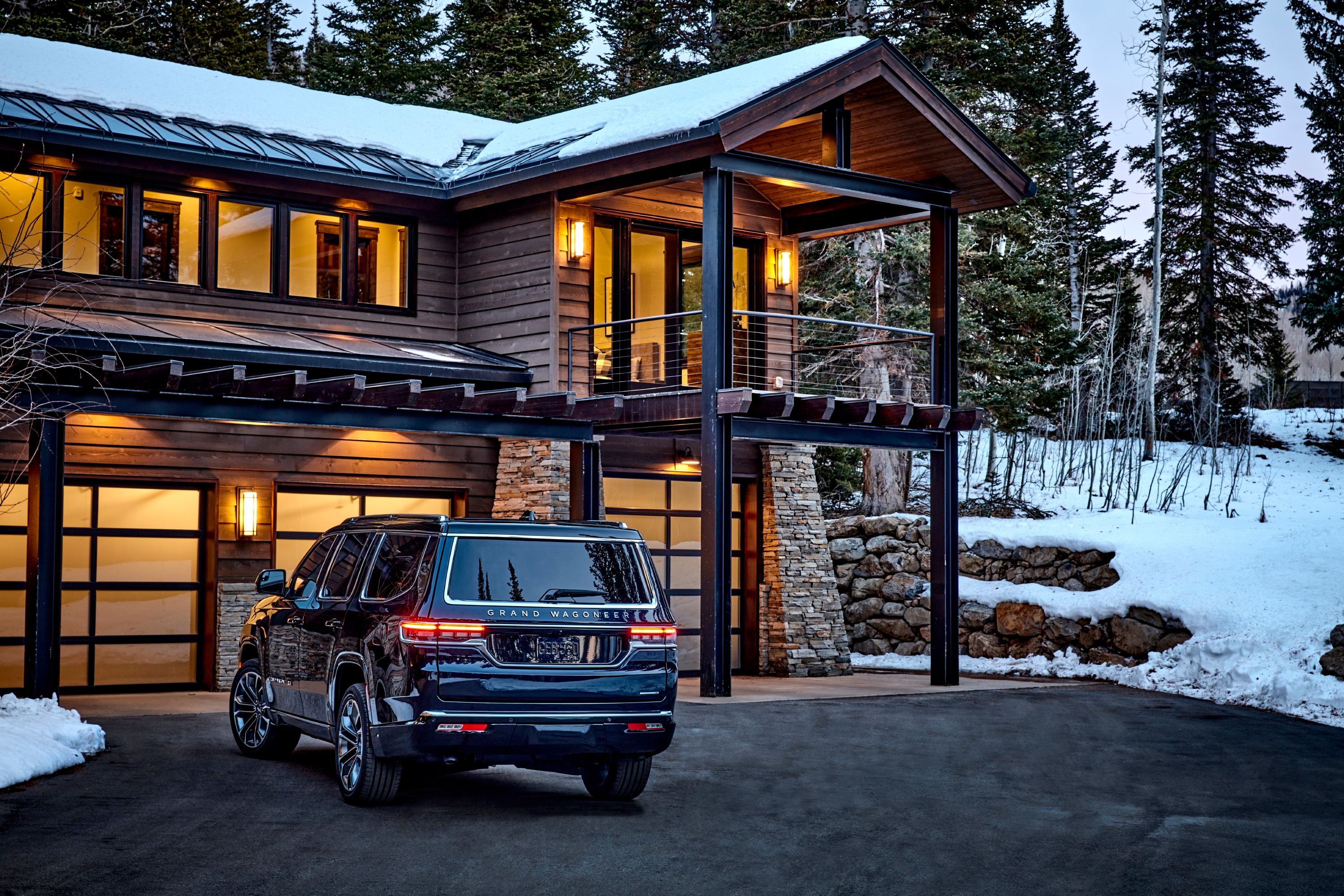 2022 Jeep Grand Wagoneer rear