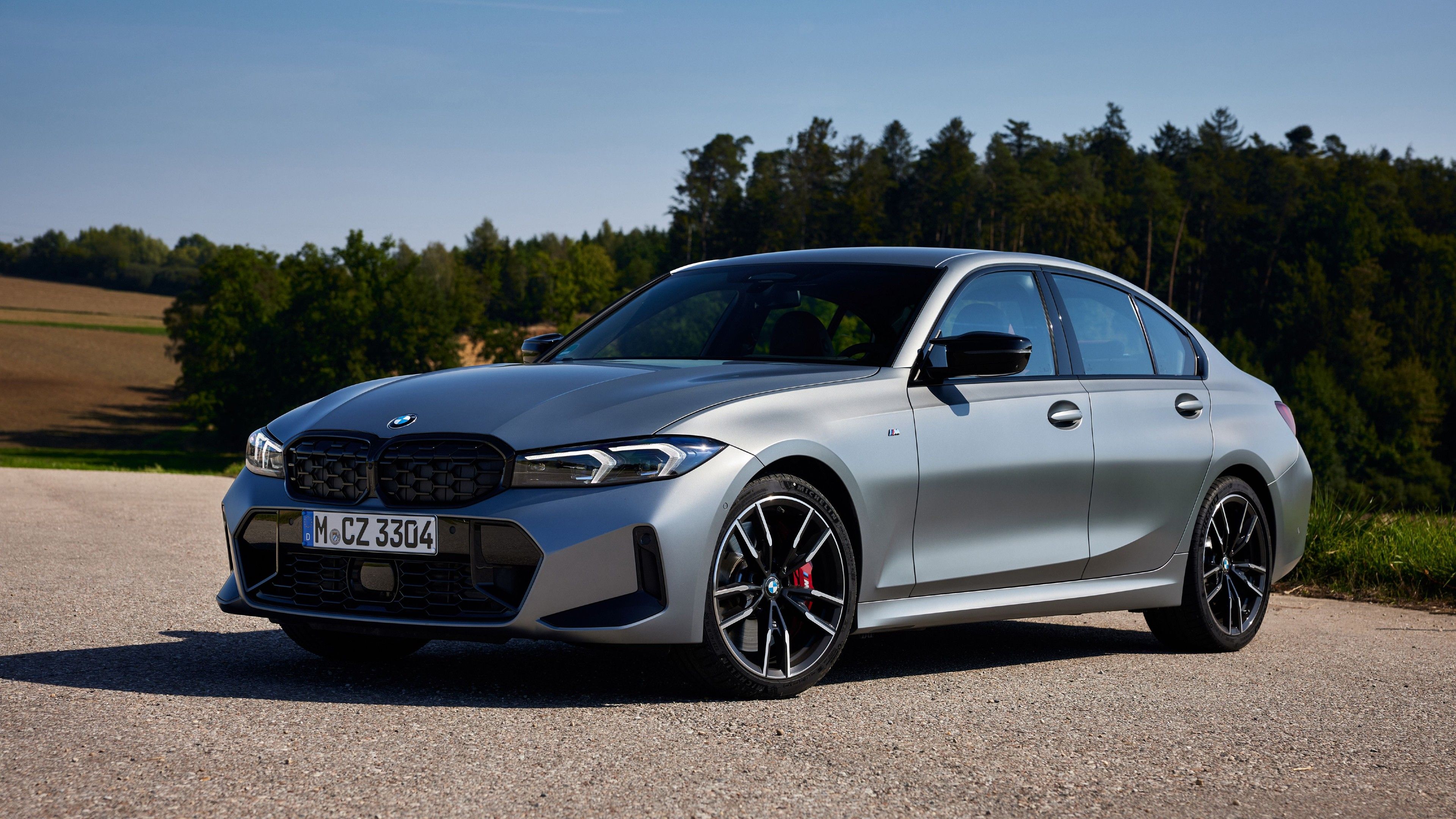 2023 BMW 3 Series front