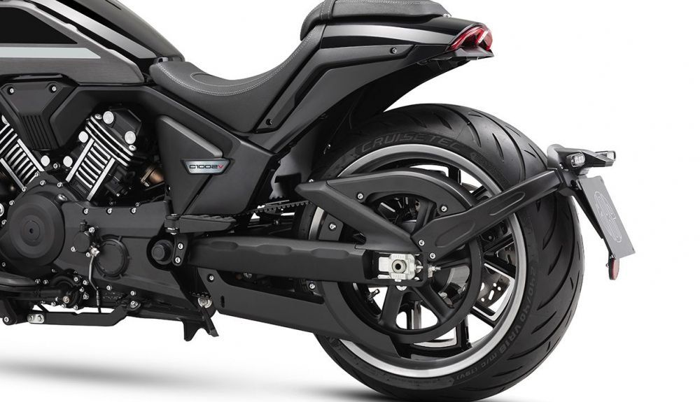 Keeway c1002v vs harley davidson nightster the cruisers go head to head