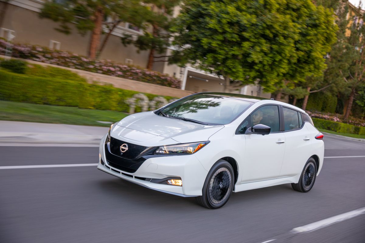 Nissan leaf store 2021 mileage range