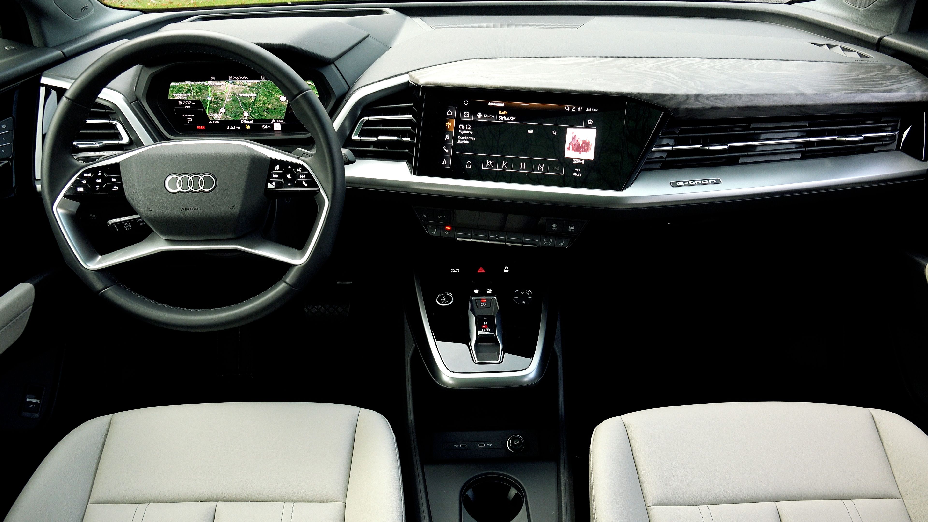 Painel interno em pergaminho Q4 Sportback