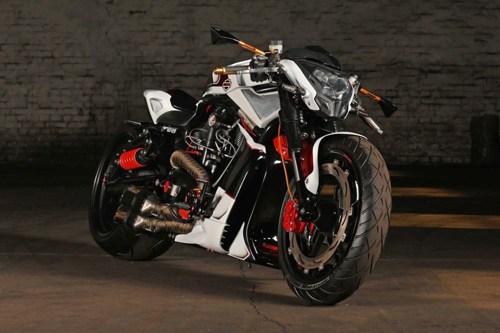 Custom Harley-Davidson V-Rod Poland Full