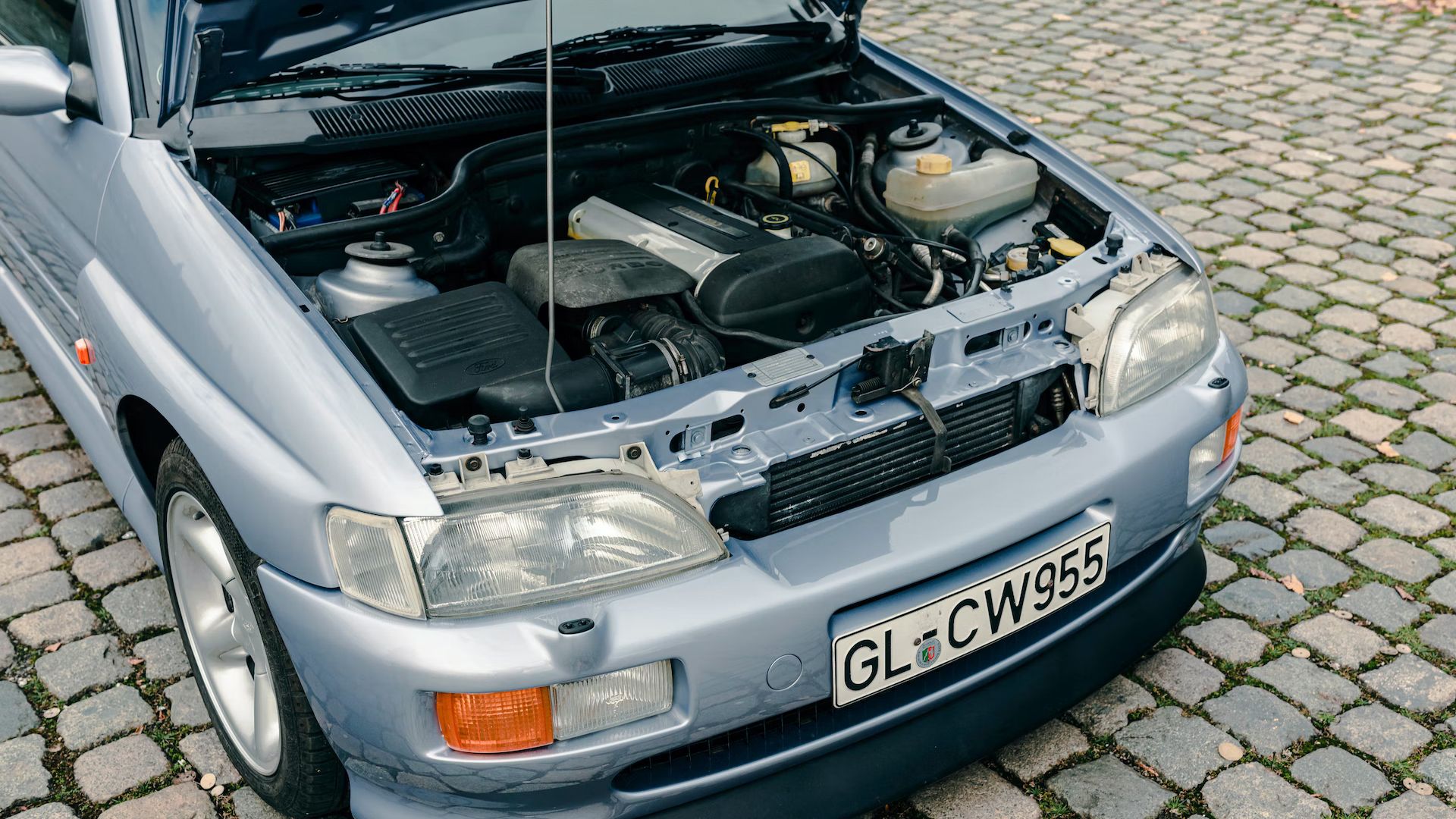 Corgi Ford Escort Mk1 RS2000 – Stardust Silver – Modèle Moulé Sous Pression Vangaurds