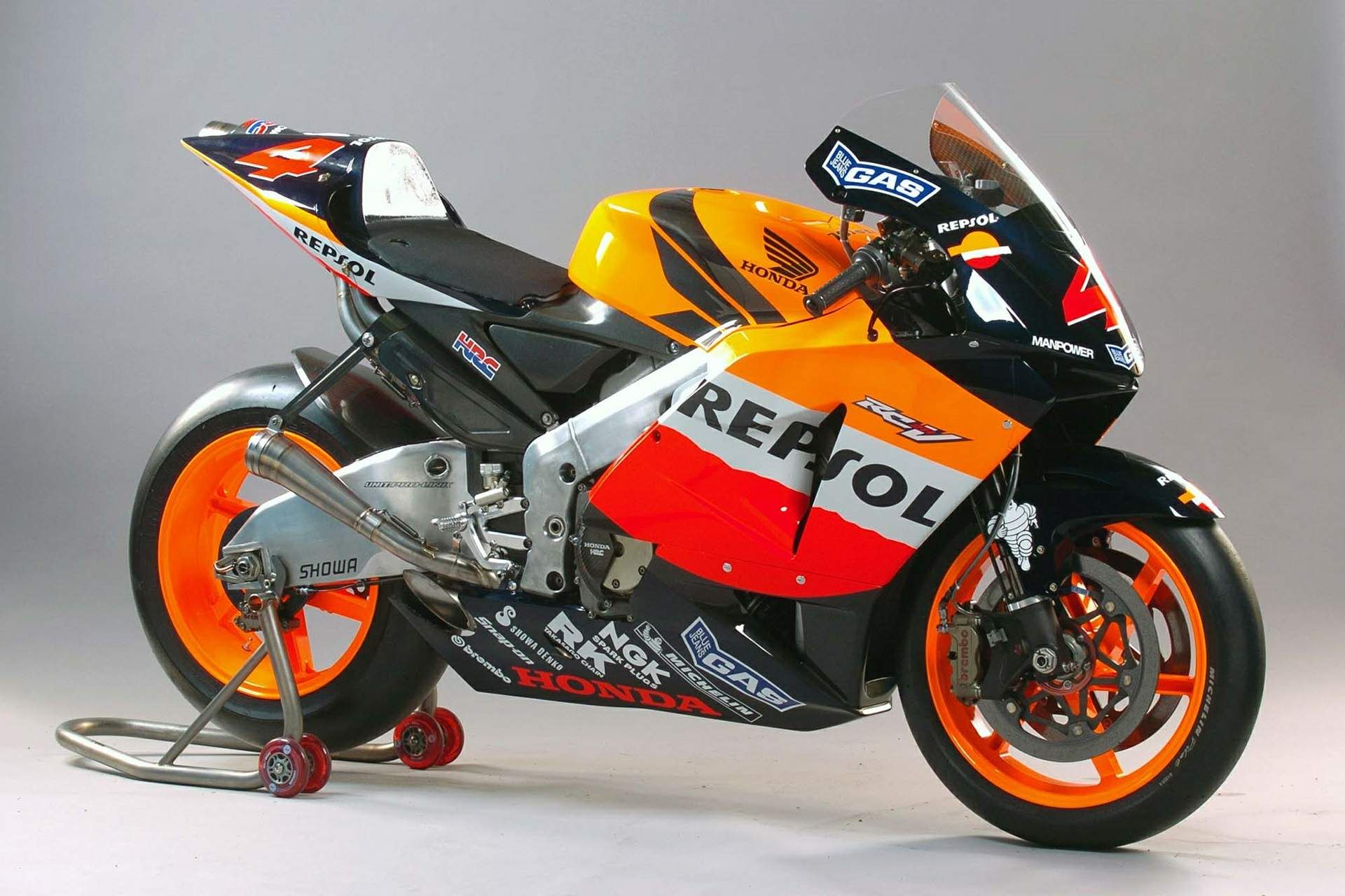 Honda RC211V studio shot