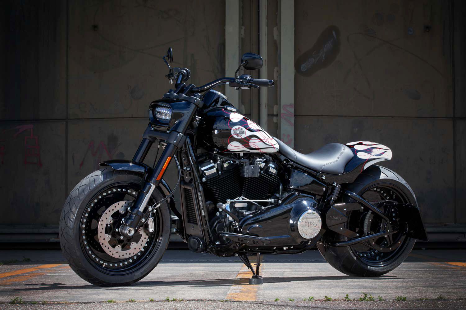 Custom Harley-Davidson Fat Bob RM Full