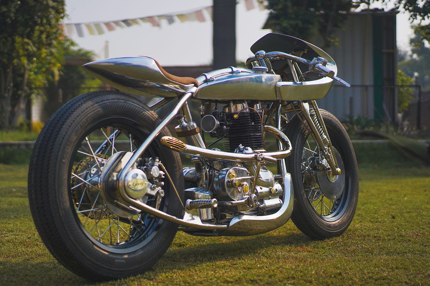 Tnt Motorcycles Custom Royal Enfield Bullet May Be The Most Craziest Bullet Of Them All 5578