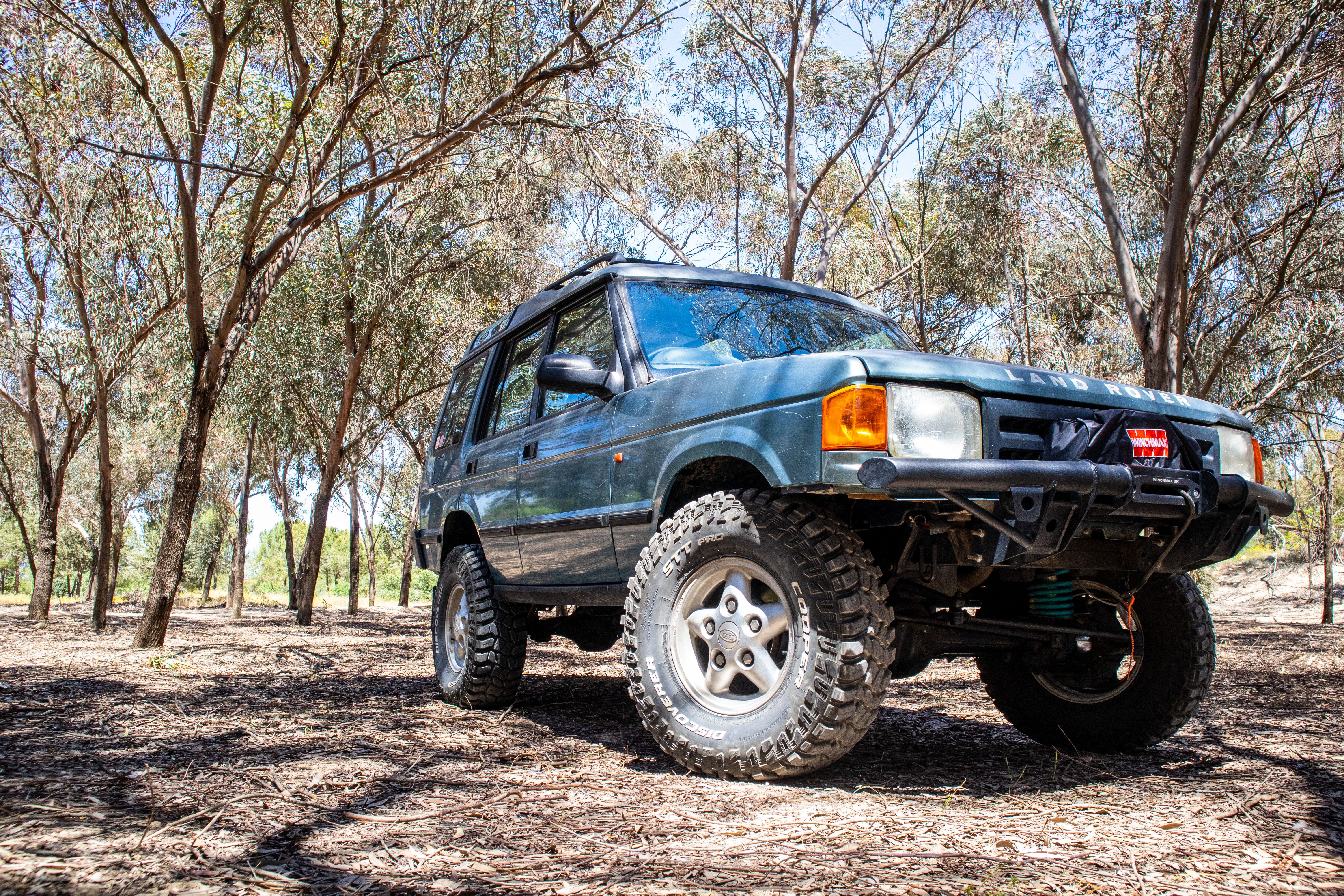 Land Rover Discovery 1 frente três quartos 