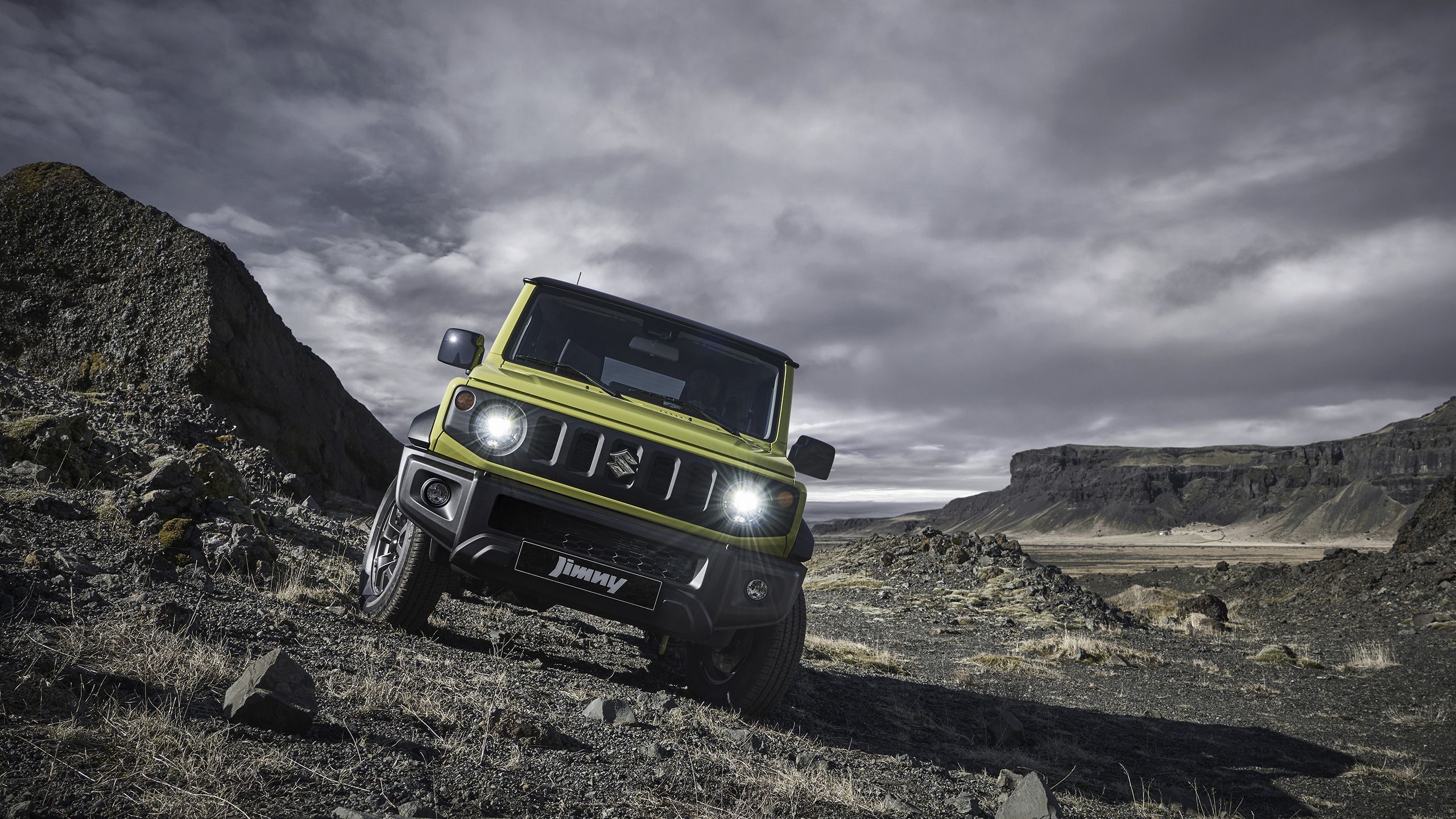 Foto frontal do Suzuki Jimny 
