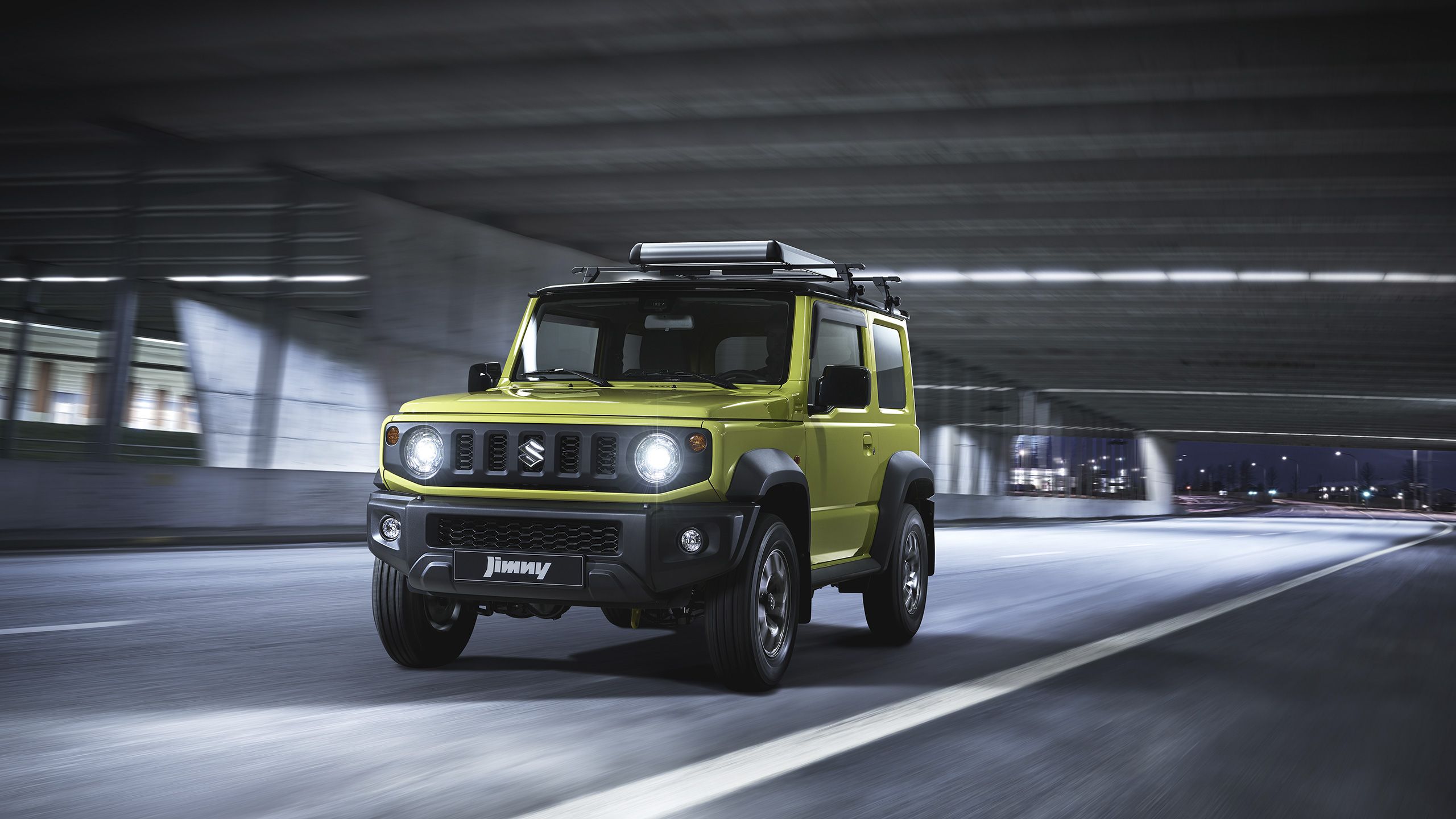 Foto de ação do Suzuki Jimny 
