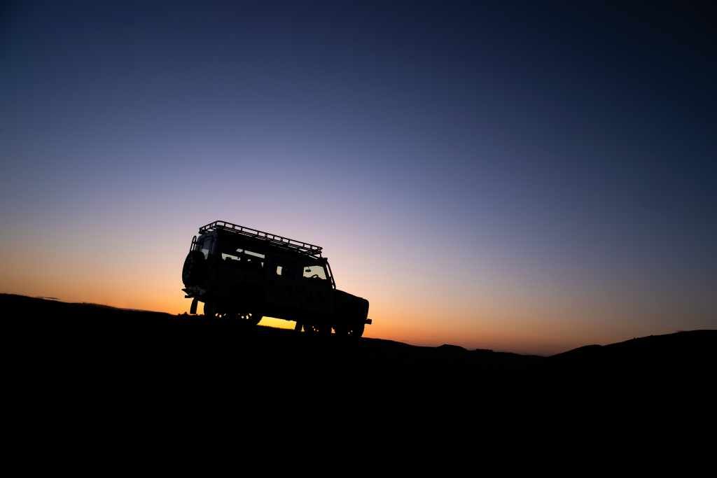Land Rover Defender silhouette 