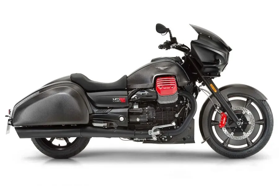5 Reasons Why We Love Baggers (And 5 Why Sport Touring Bikes Are Better)