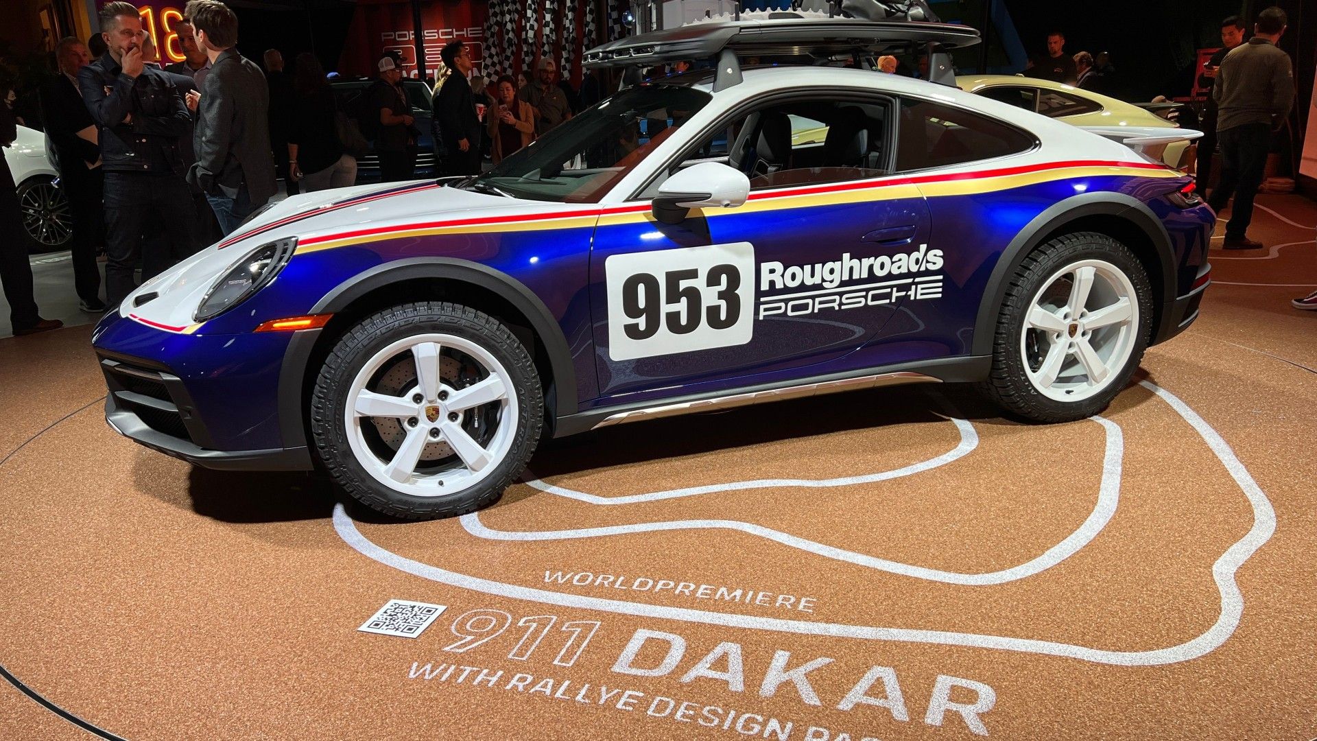 Porsche 911 Dakar Side View 