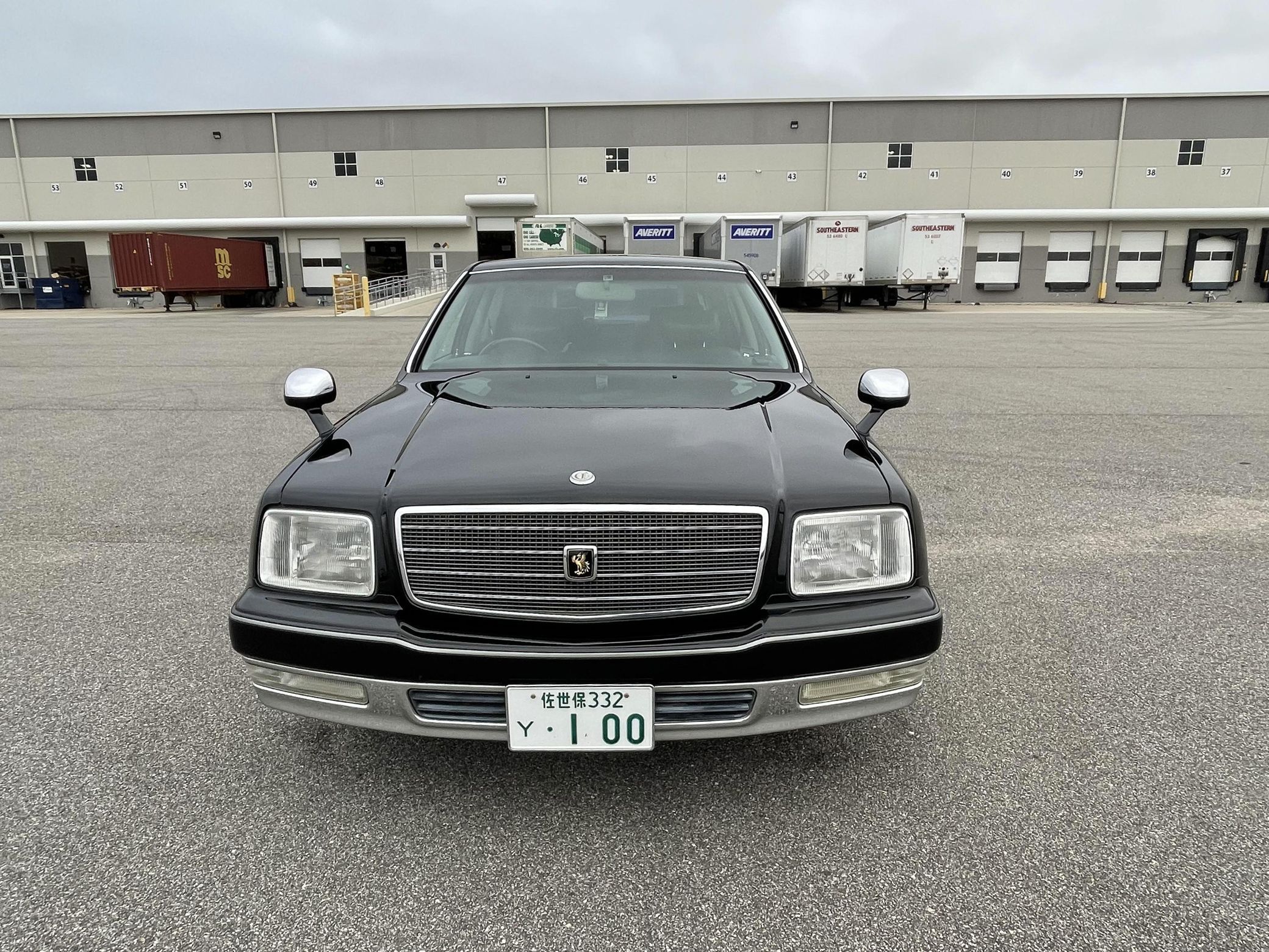 The Toyota Century Was A V-12 Powered JDM Ultra-Luxury Sedan