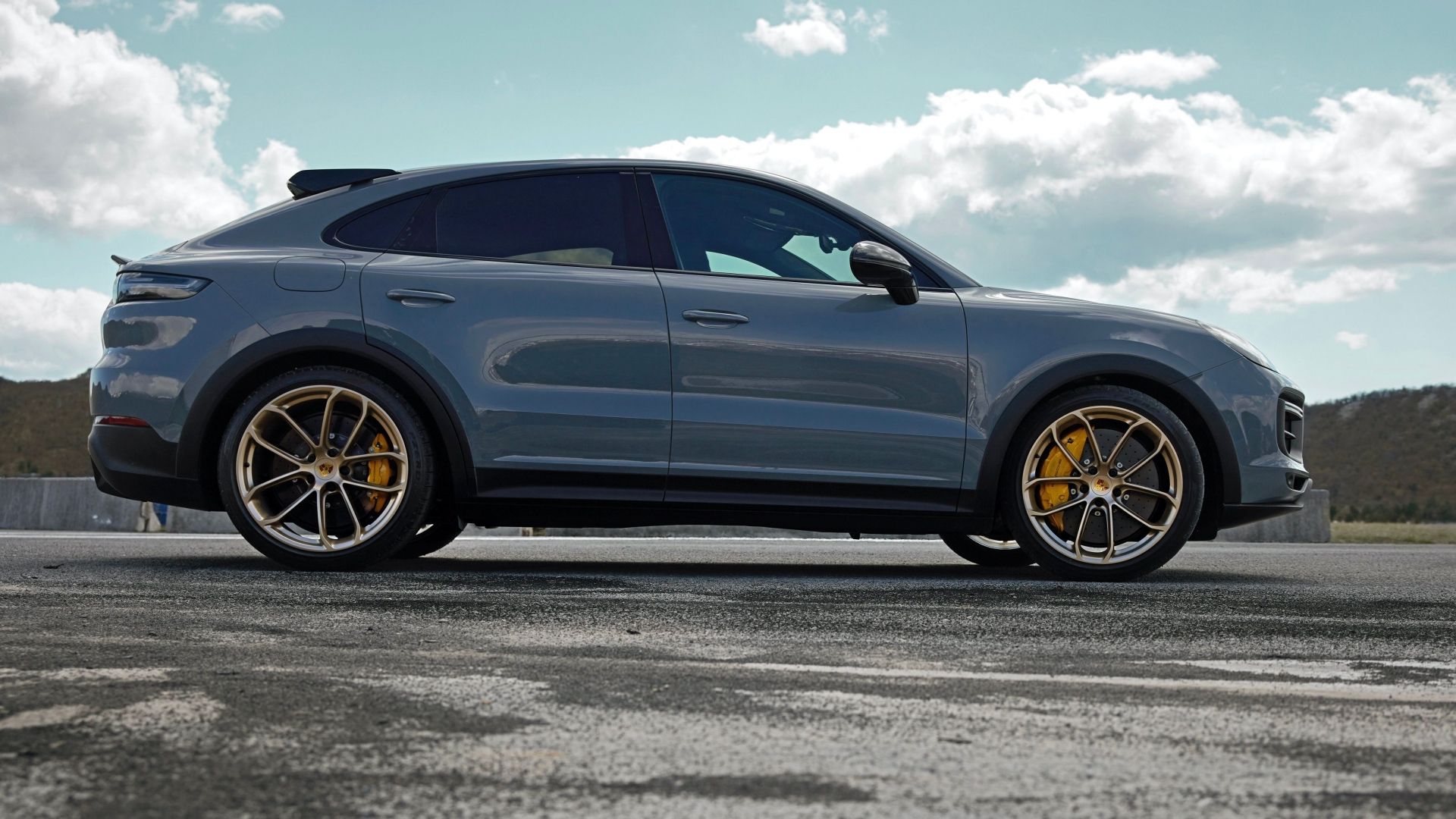 Porsche Cayenne | TopSpeed