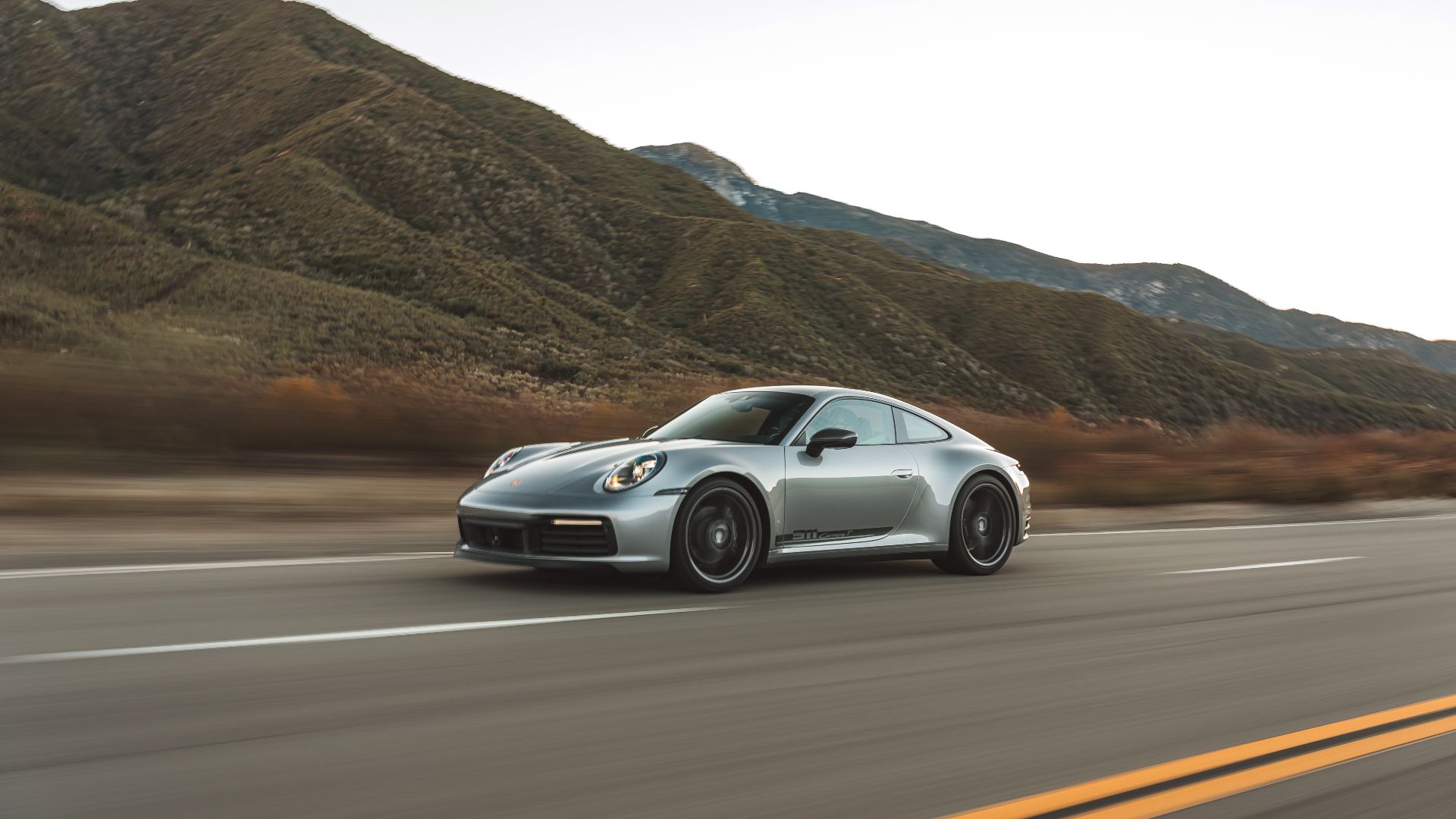 Porsche 911 cinza