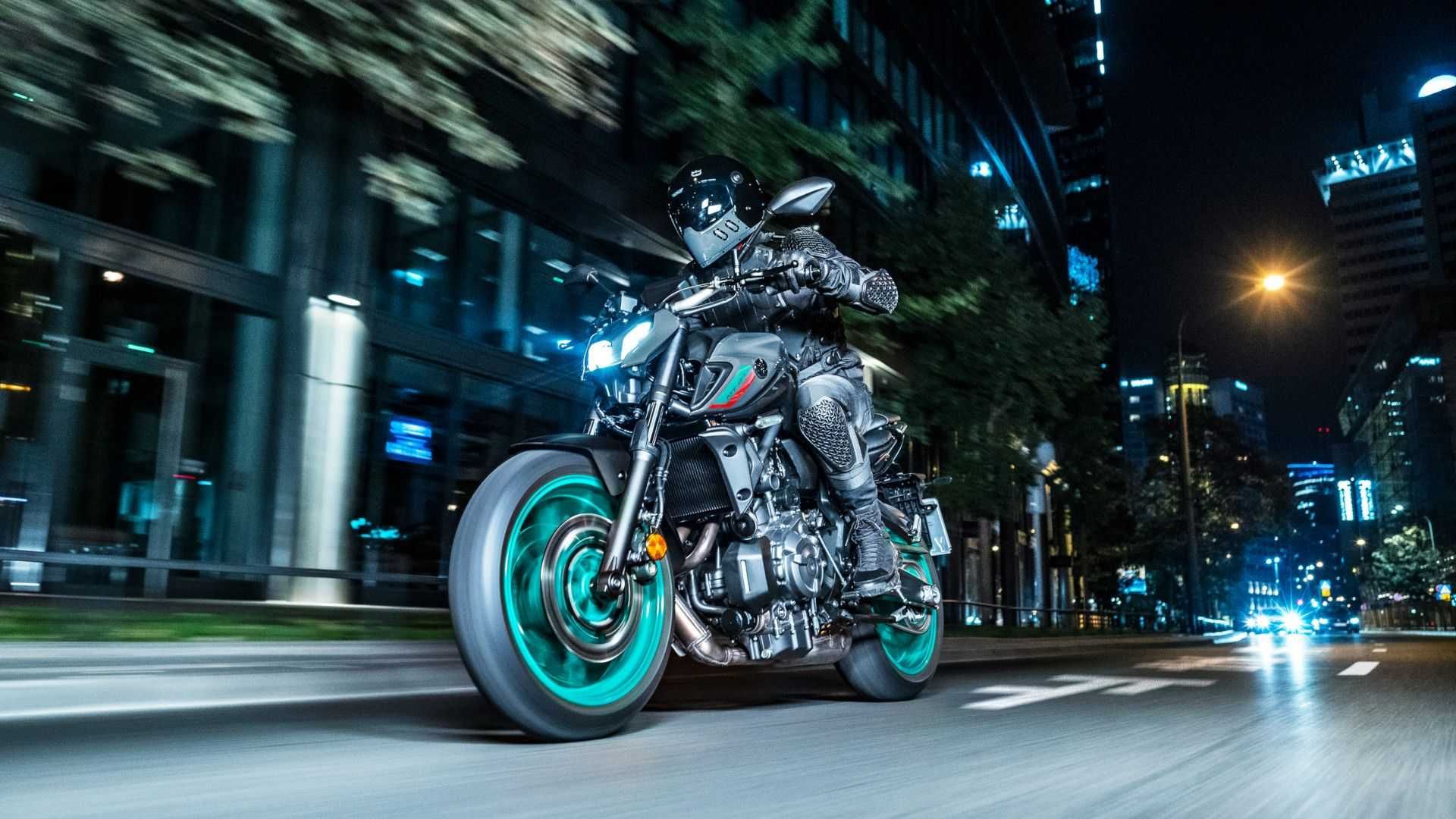 Yamaha MT-07 riding shot