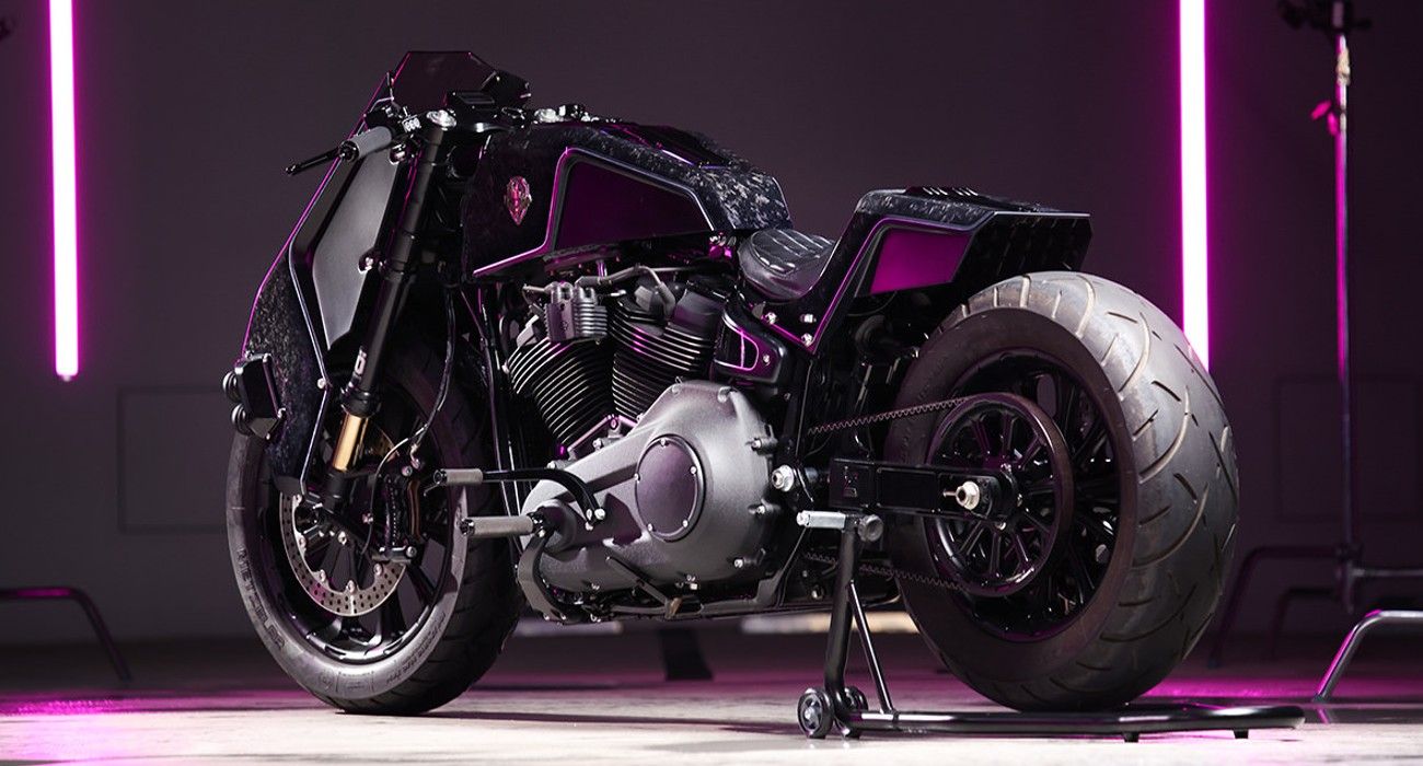 Harley-Davidson Street Bob Belakang Kustom