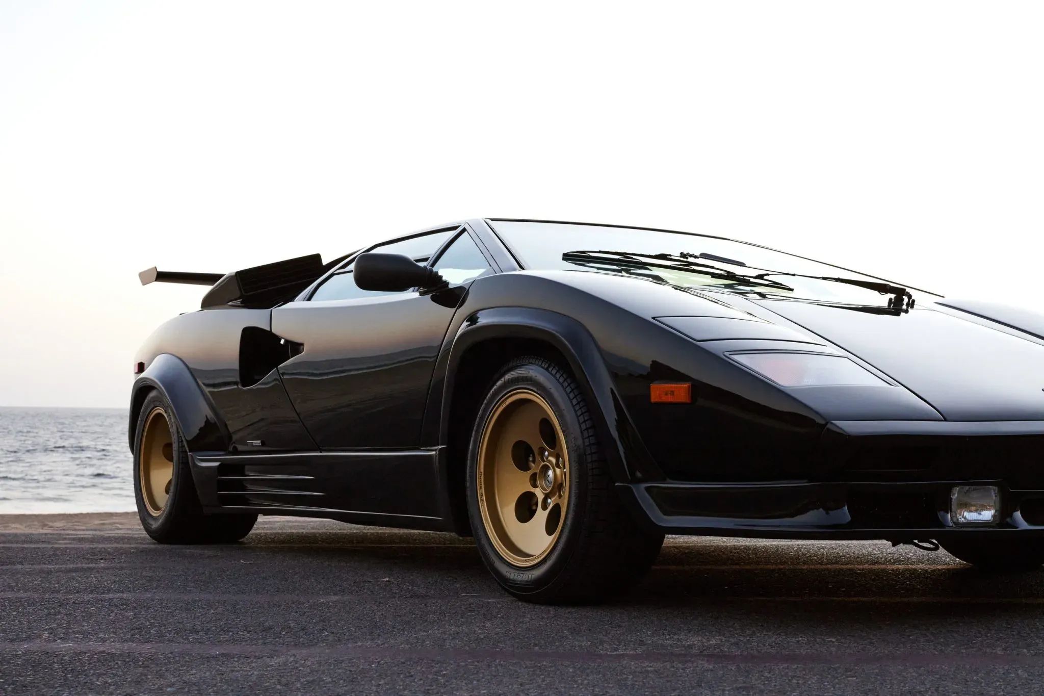 10 Things You Need To Know About The Original Lamborghini Countach