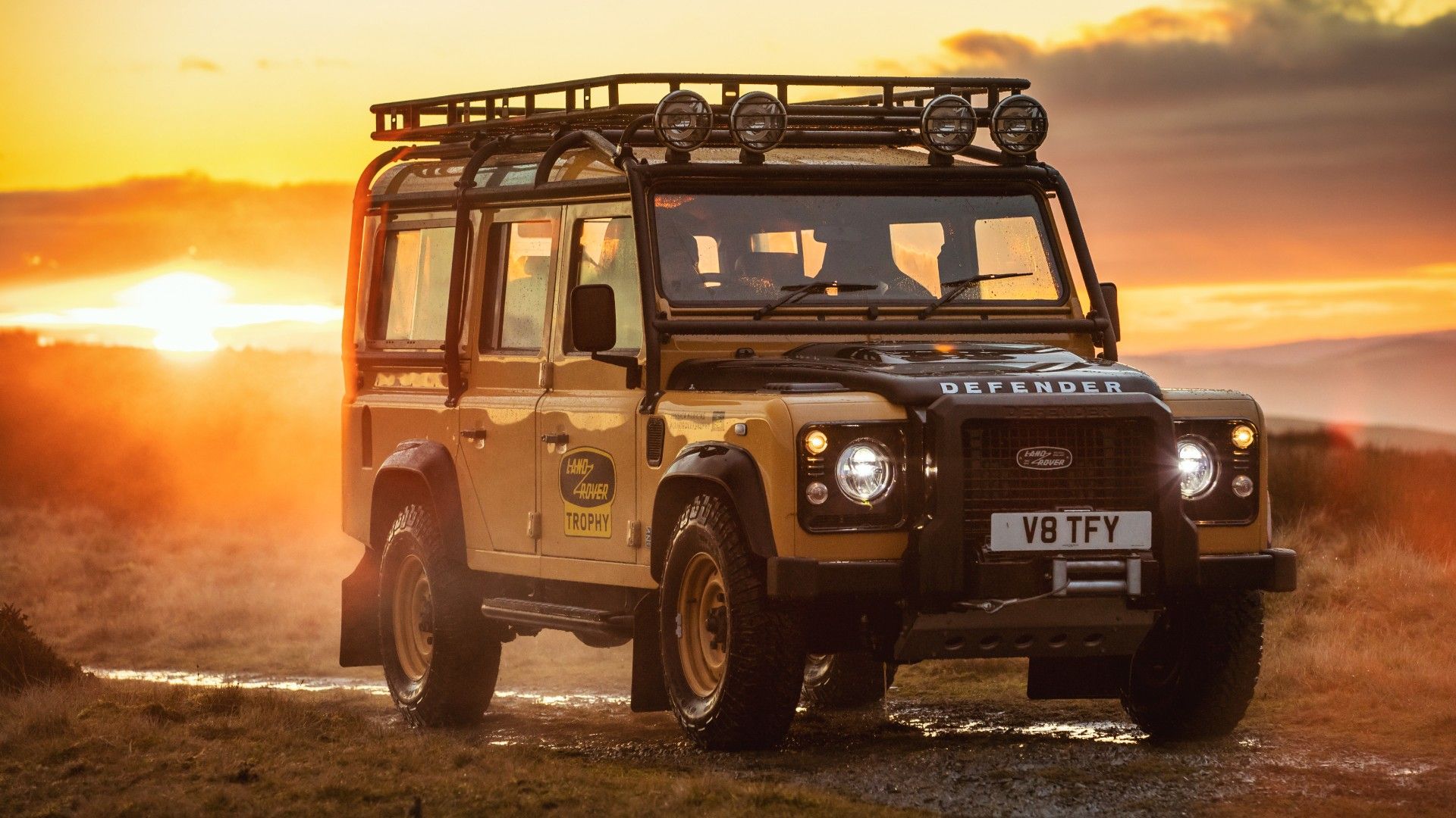  Land Rover Classic Defender 110 Works V-8 Trophy 