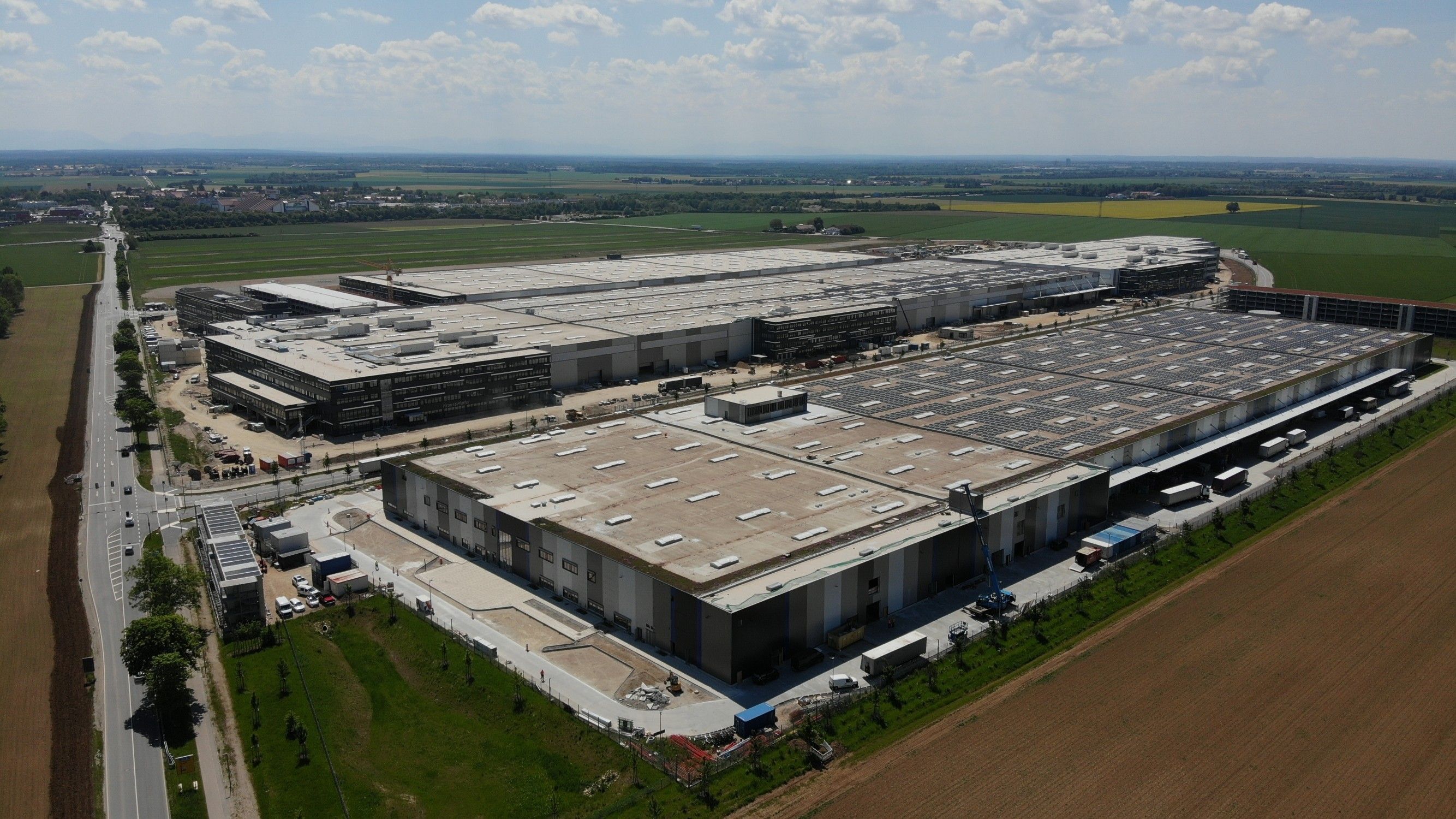Top view of the BMW Cell Manufacturing Competence Center