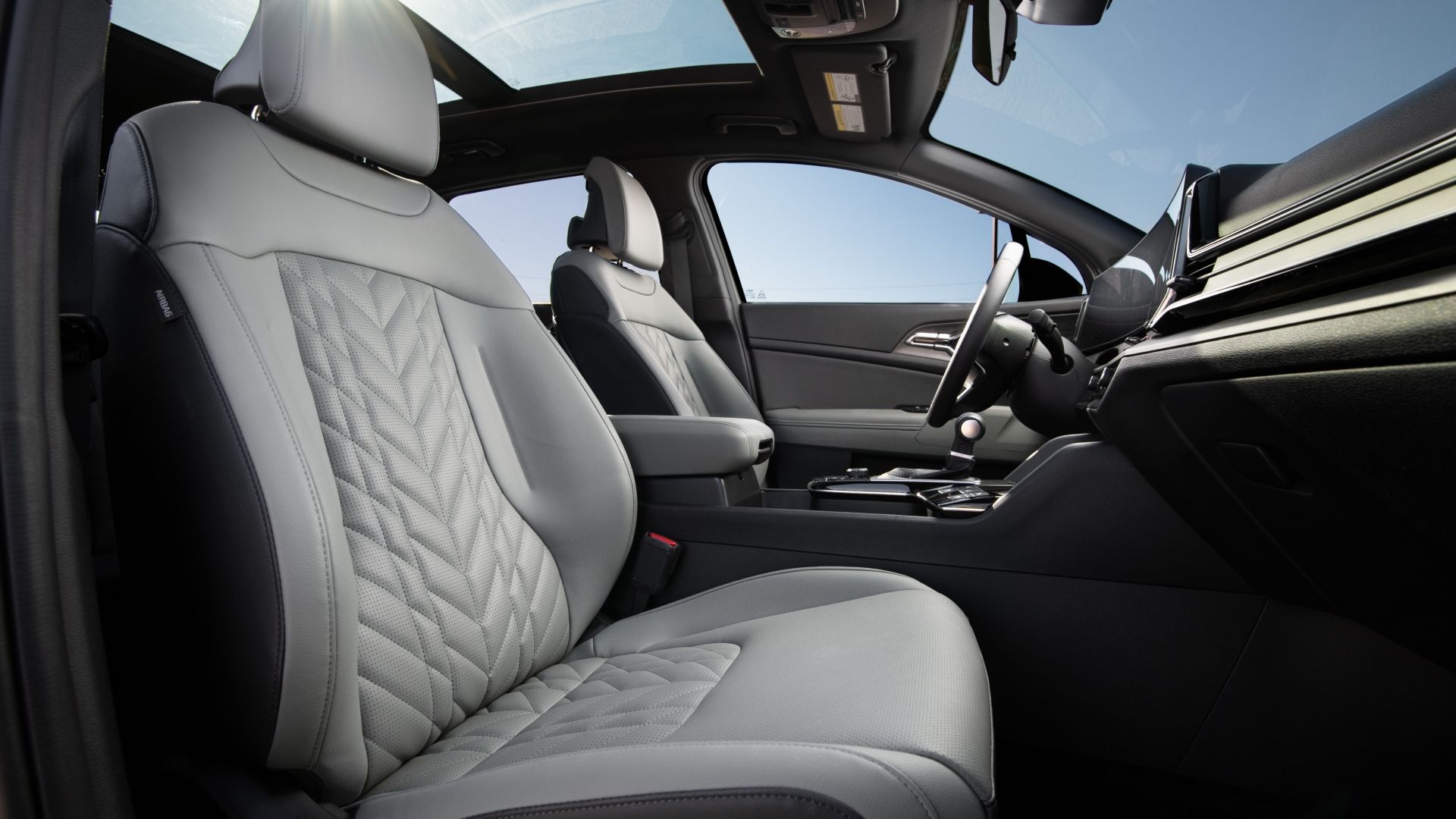 Interior do Kia Sportage X-Pro 2023