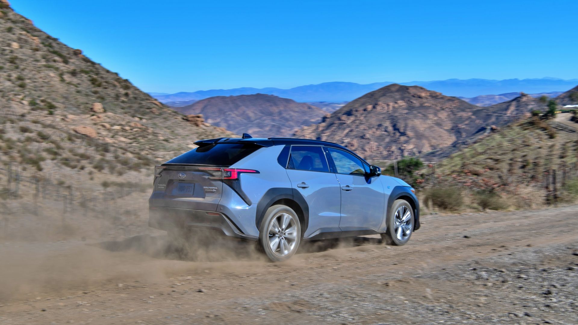 Subaru Solterra cinza