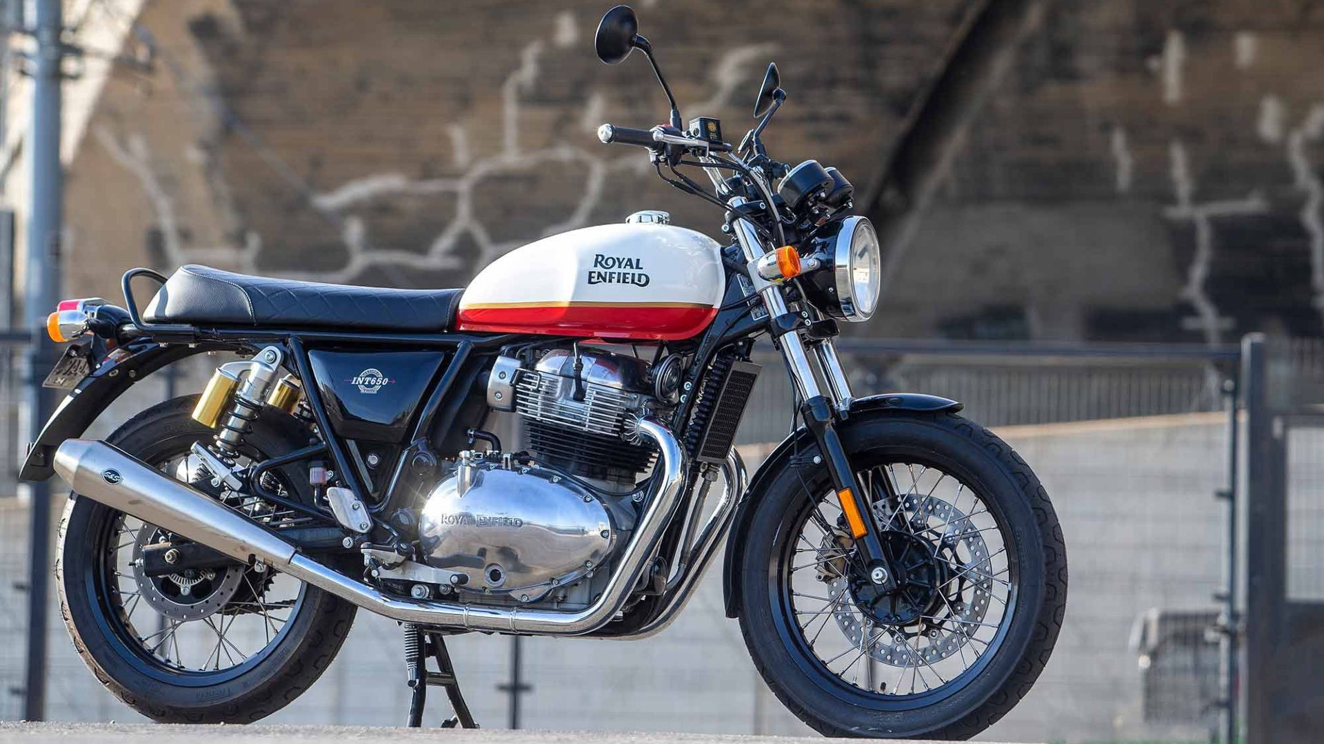 Royal Enfield Interceptor  Continental GT 650 2018 I Description