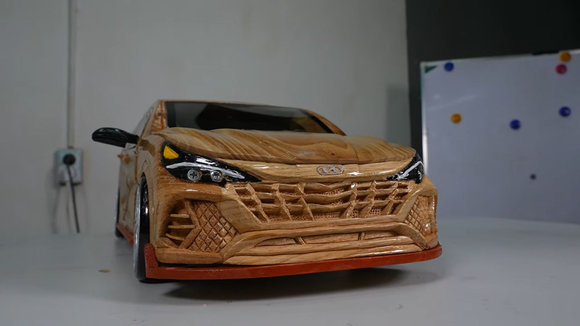 Wooden Hyundai Elantra N 2