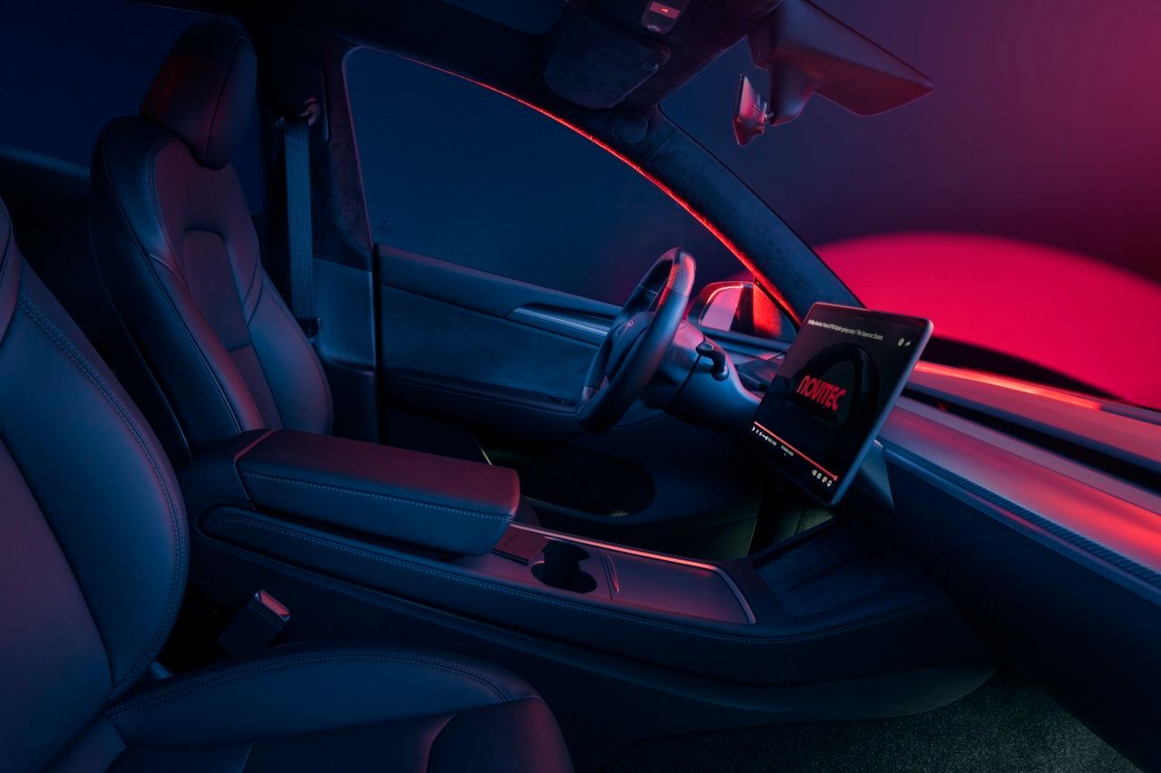Interior do Tesla Model Y da Novitec