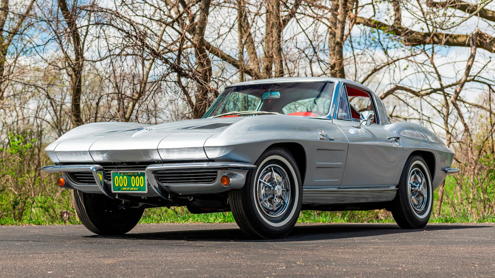 Chevy Corvette 1963 estacionado