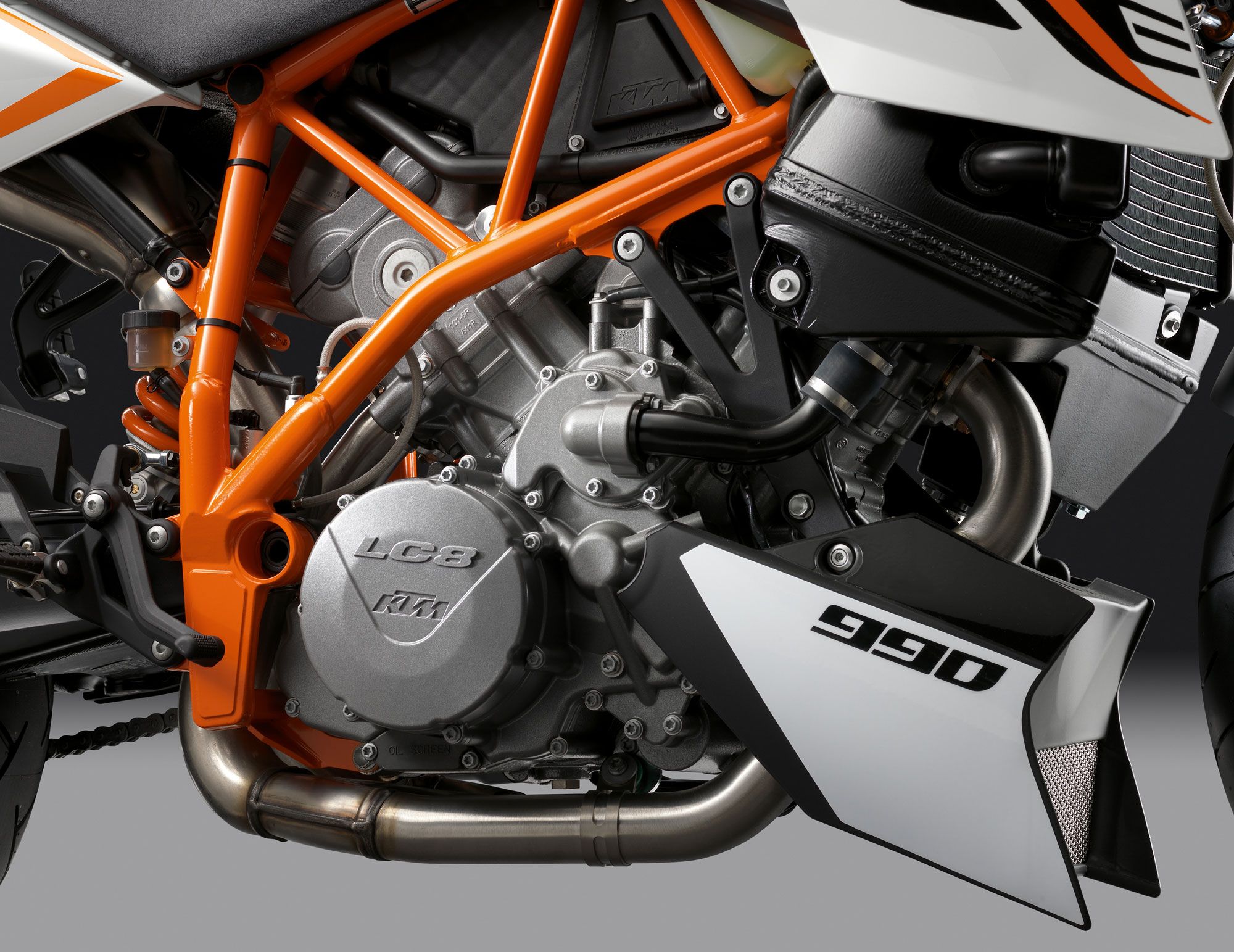 A First Look At KTM's New 990cc Engine Reveals Intriguing Details