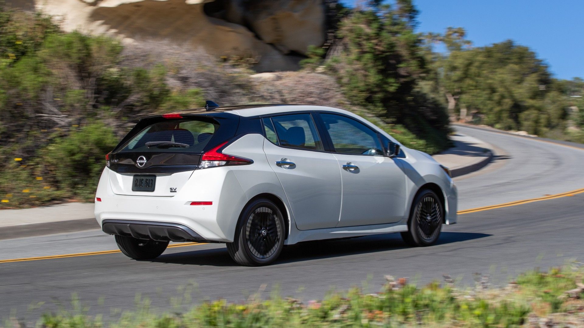 2023 Nissan LEAF-34-source