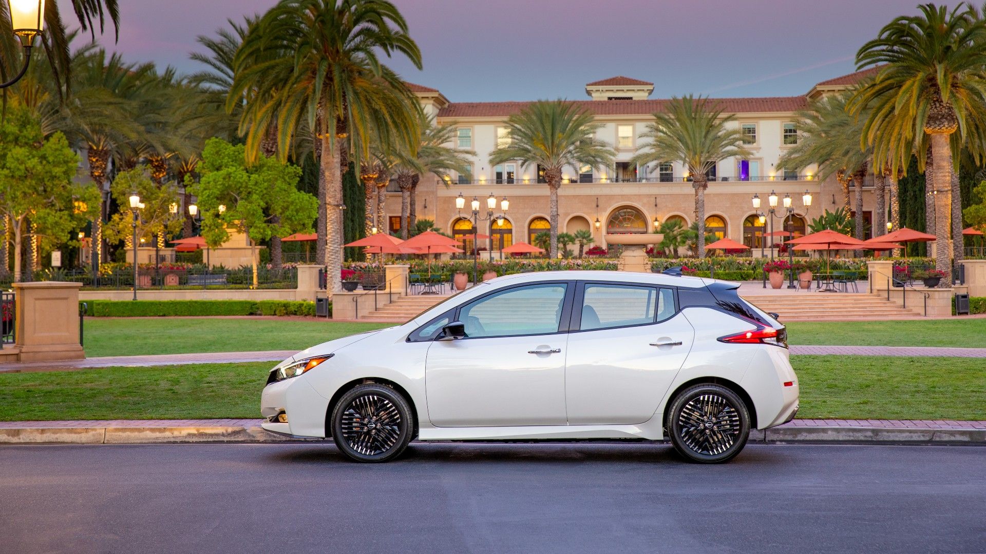 Fonte Nissan LEAF-8 2023