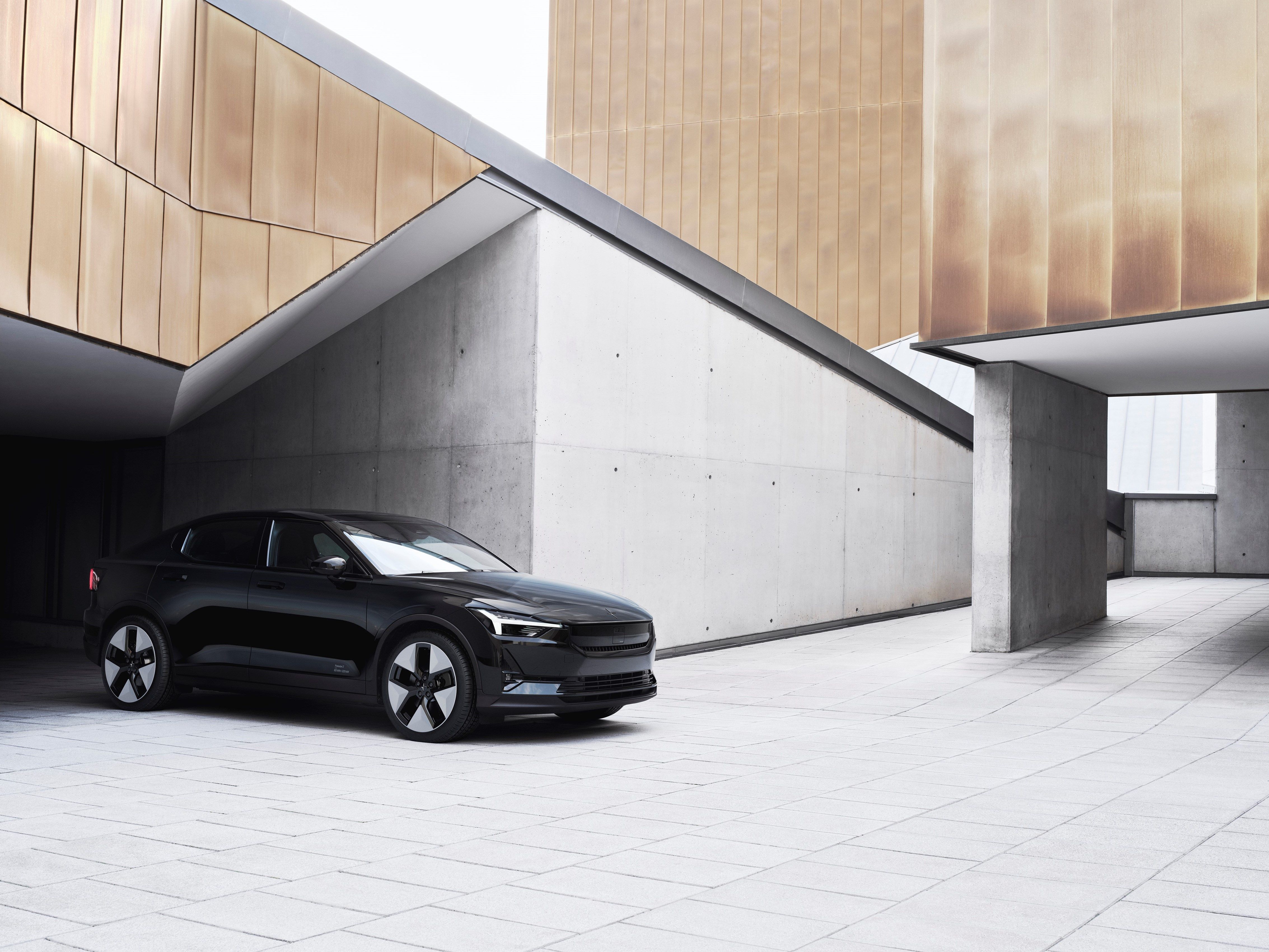 2024 Polestar 2 hitam 