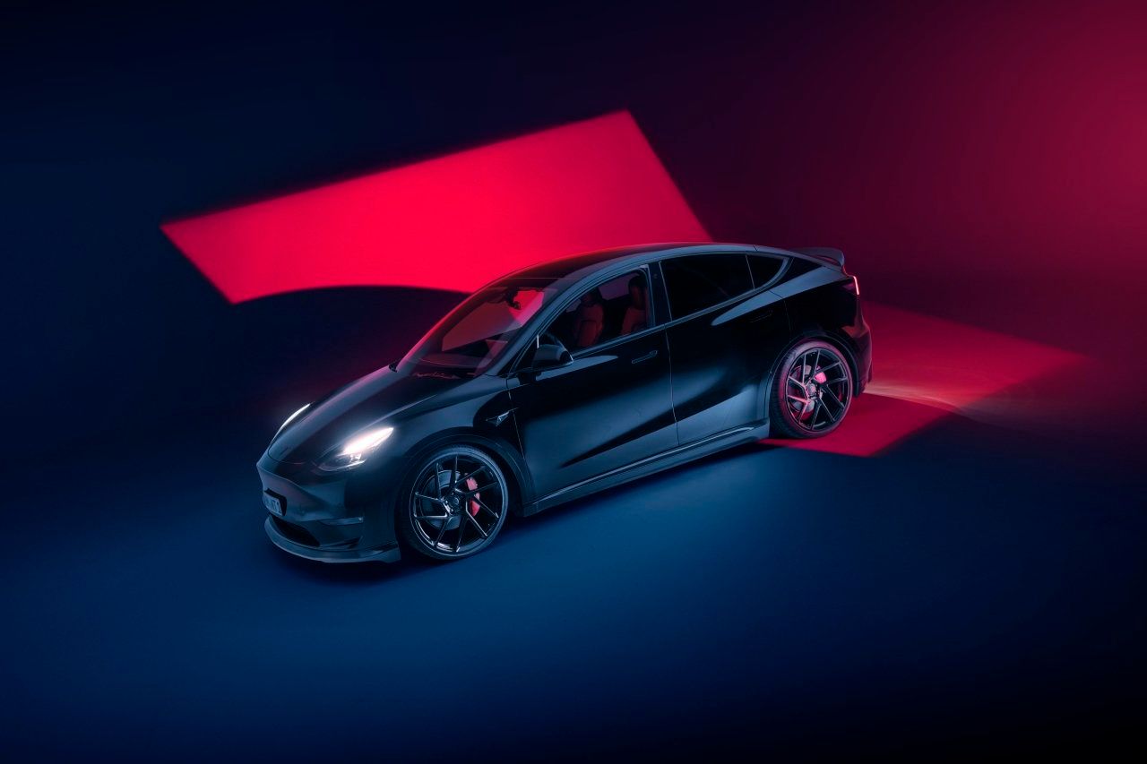 Ujung depan Tesla Model Y oleh Novitec