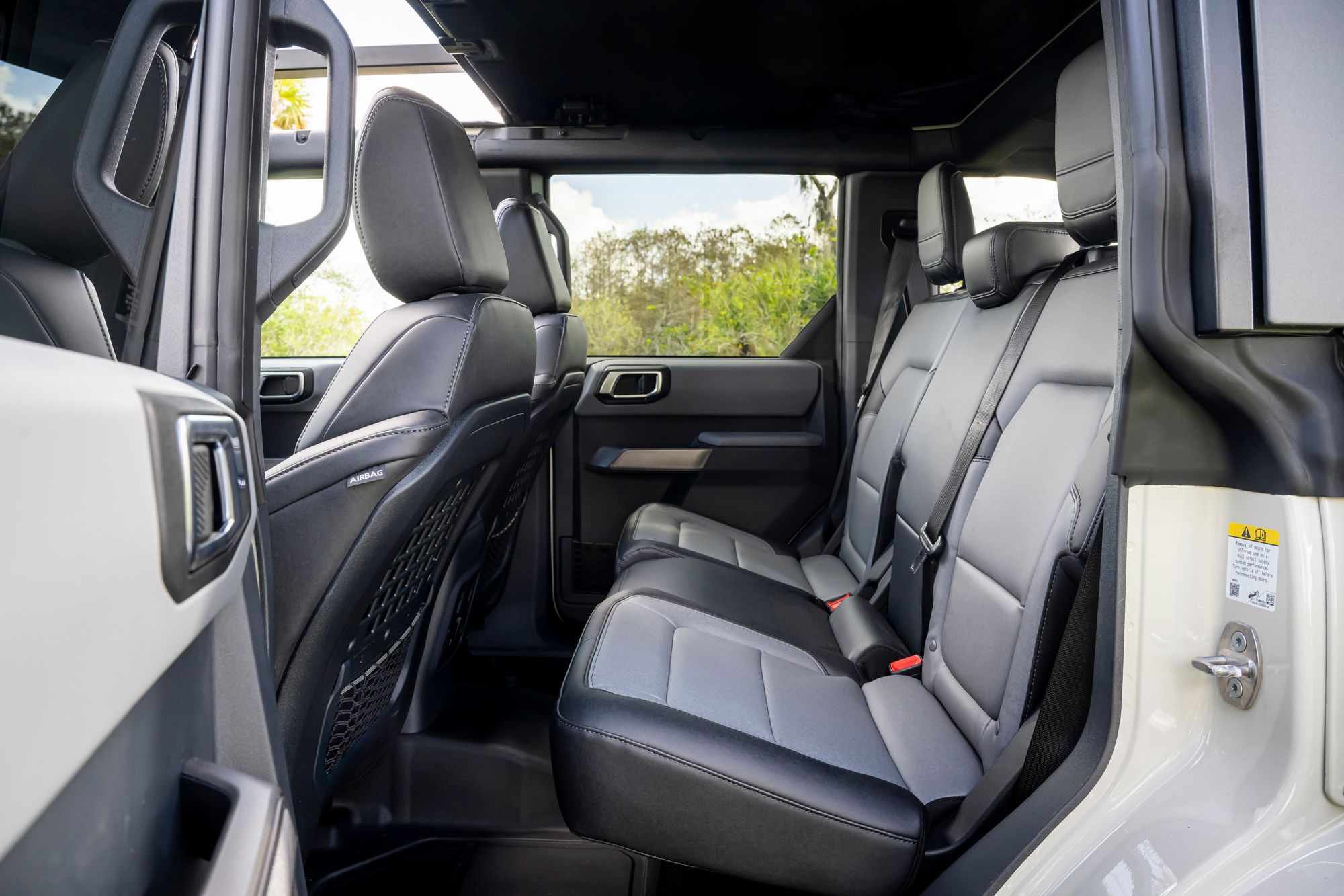 Ford Bronco 11