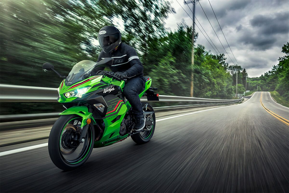 Kawasaki Ninja 400 KRT Edition 2023 sport motorcycle
