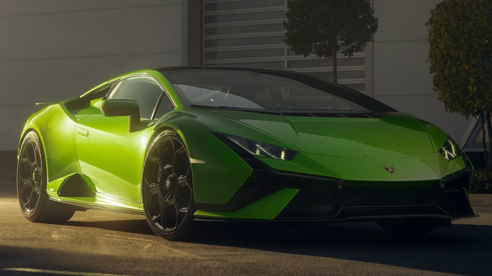 Green 2023 Lamborghini Huracán Tecnica